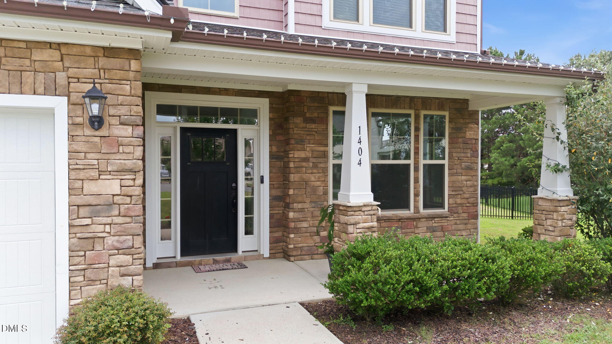 1404 Sage Tree Drive Property Photo 24
