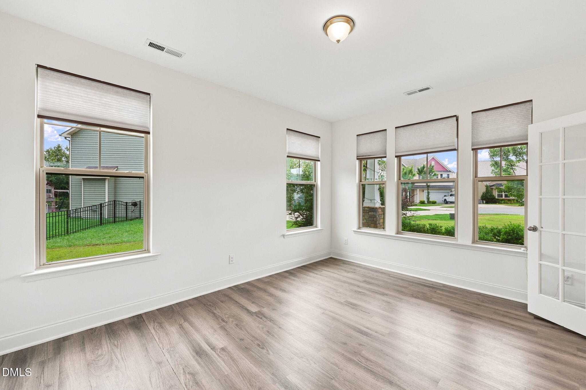 1404 Sage Tree Drive Property Photo 33