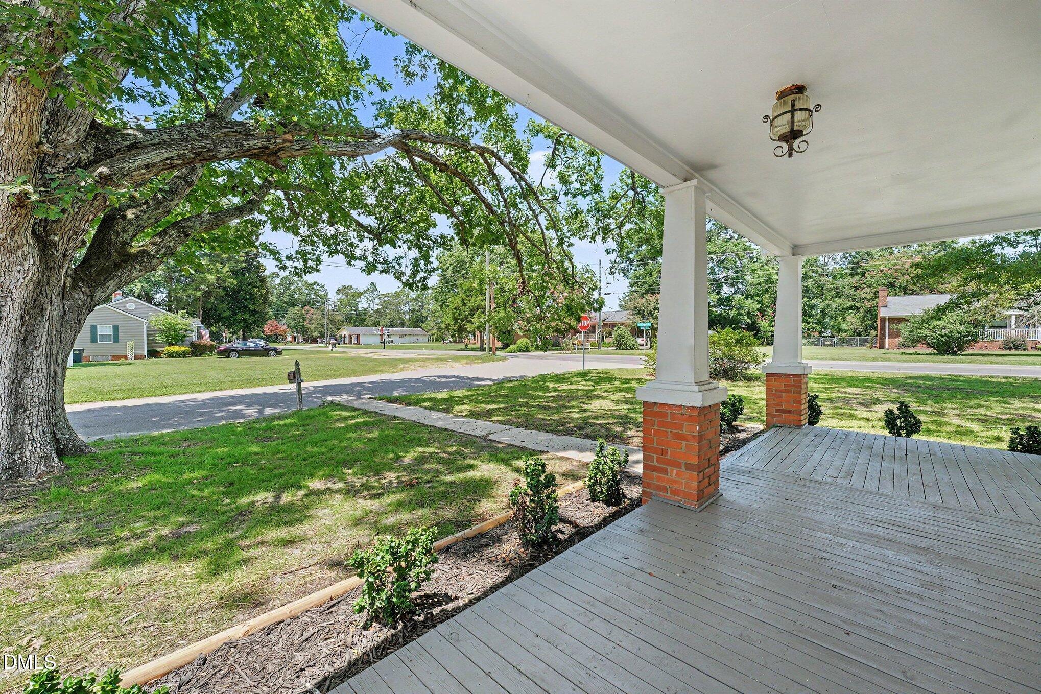 207 Old Post Road Property Photo 5