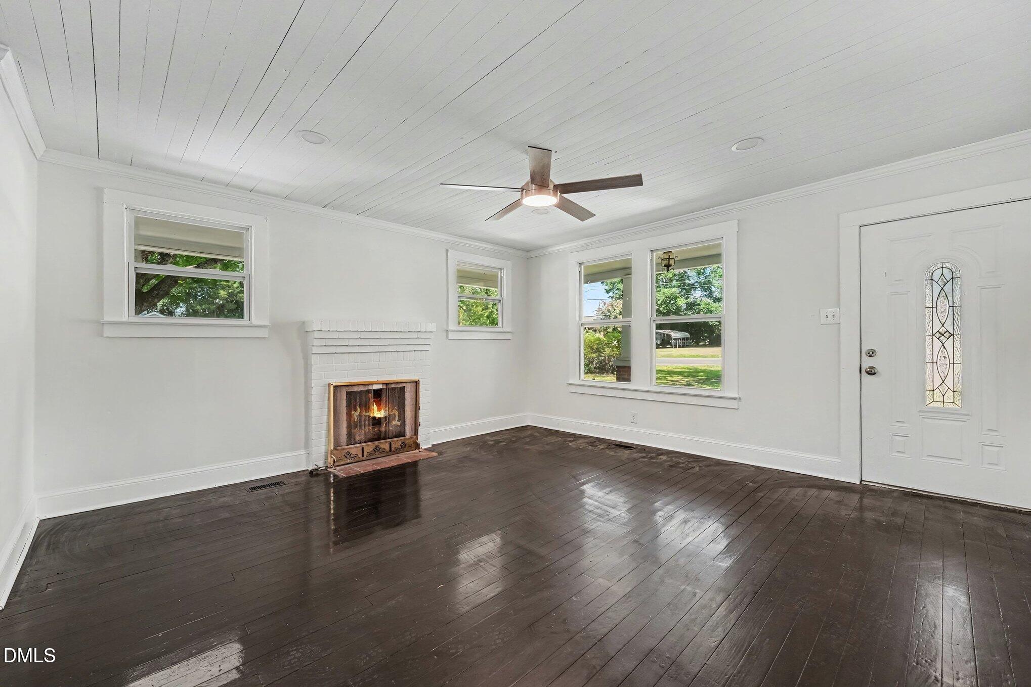 207 Old Post Road Property Photo 6