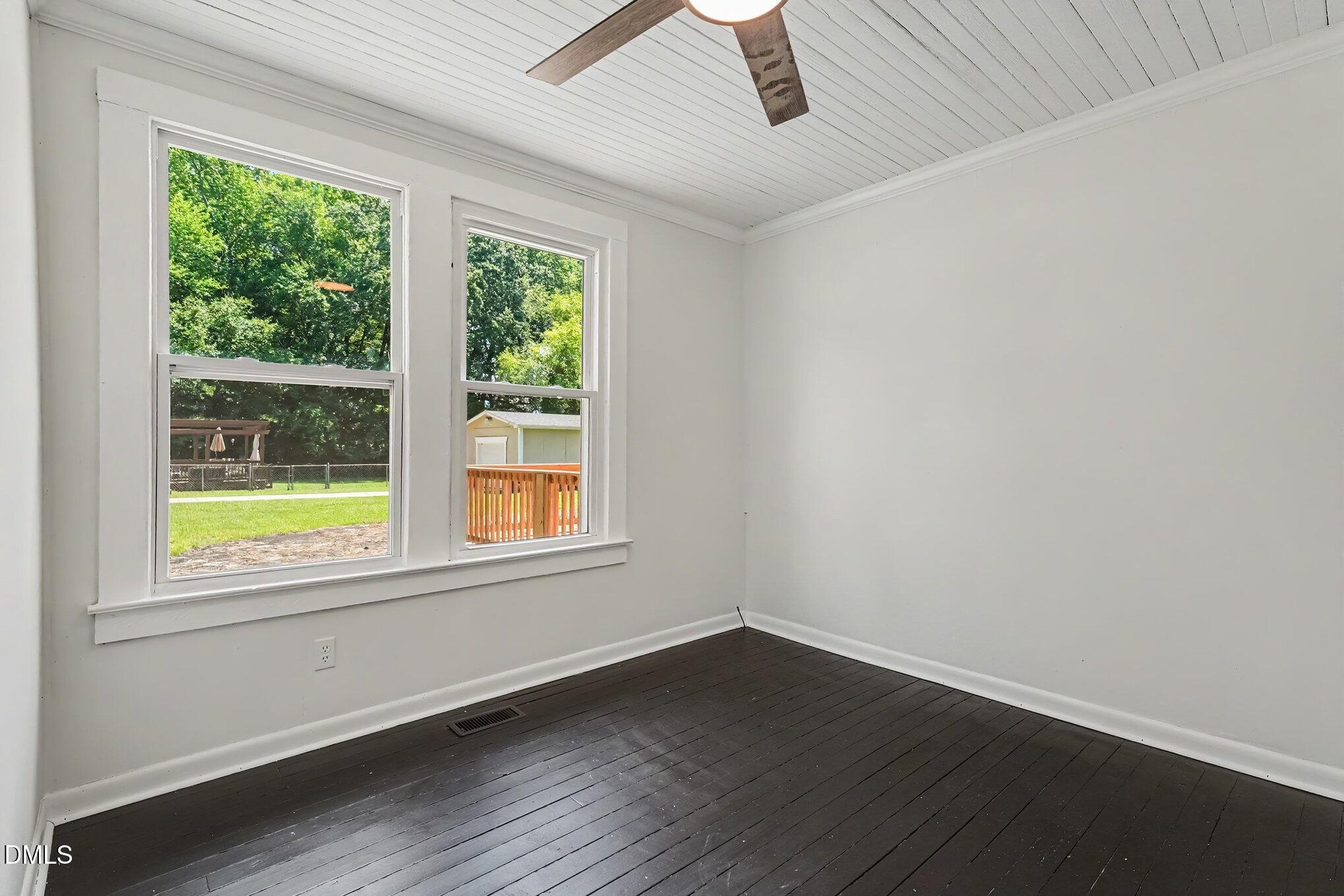 207 Old Post Road Property Photo 14