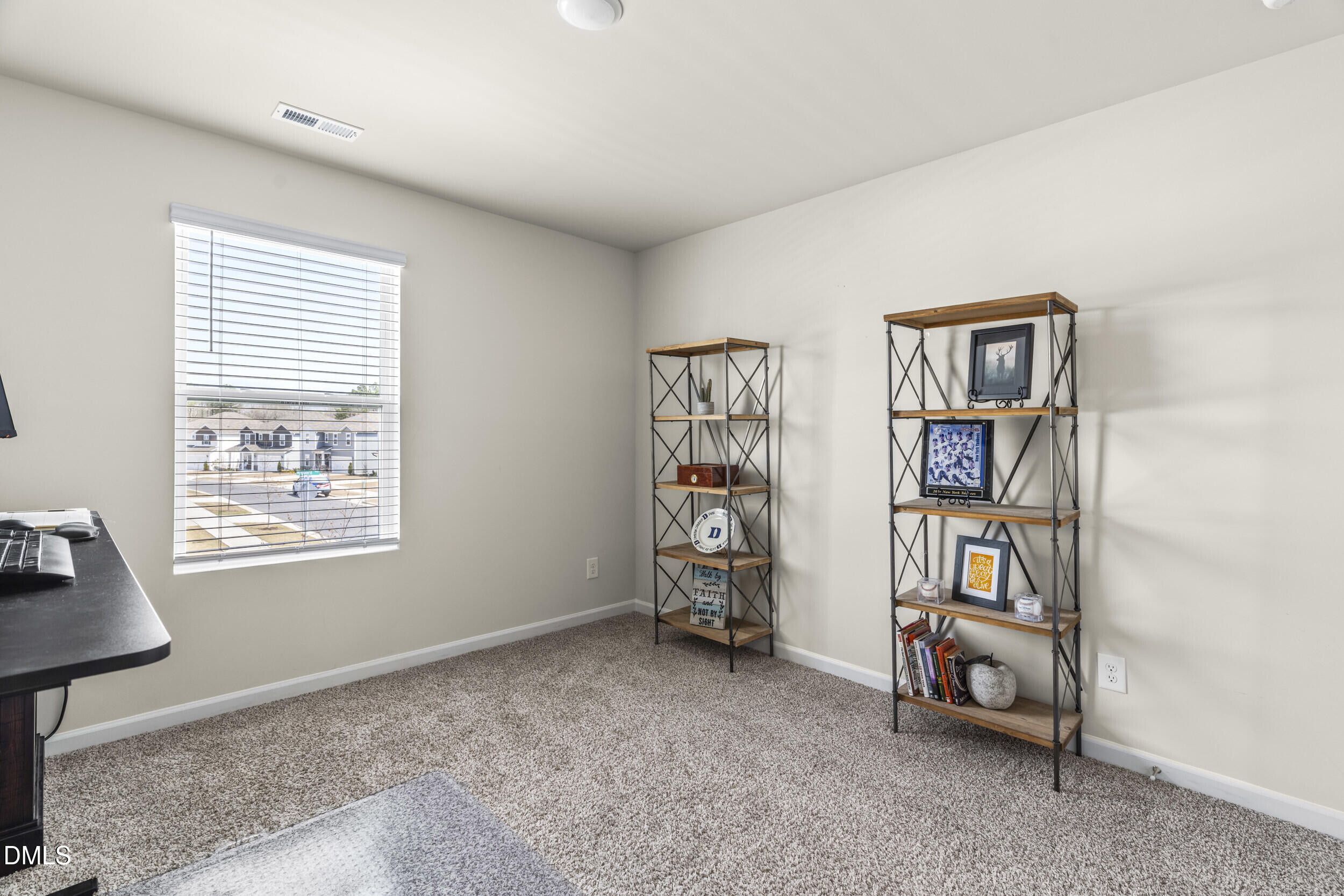 761 Riguard Way Property Photo 33