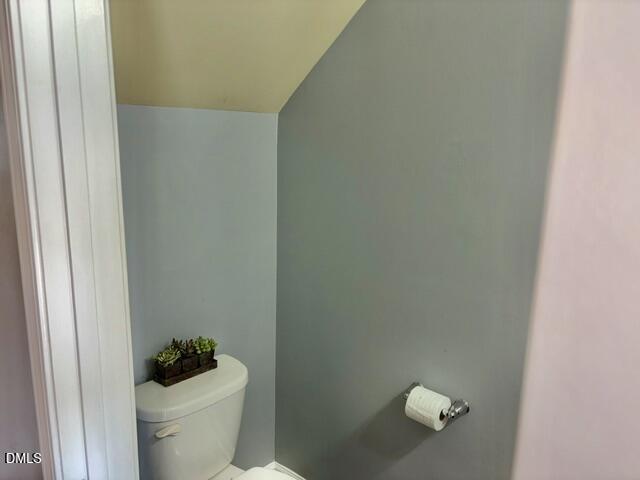 939 Ileagnes Road Property Photo 18