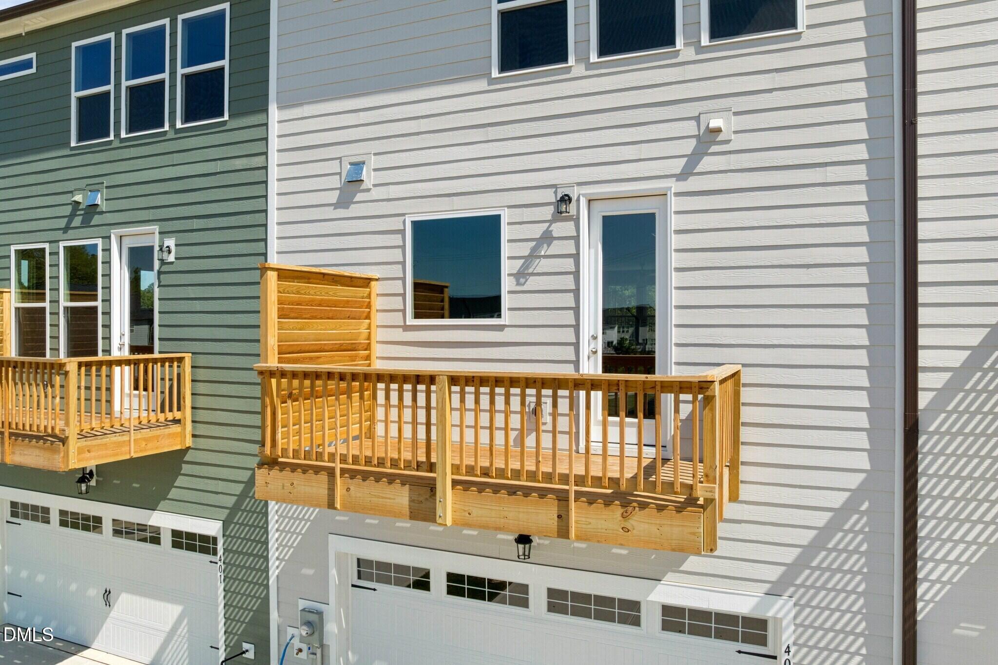 403 Bahia Drive Property Photo 1