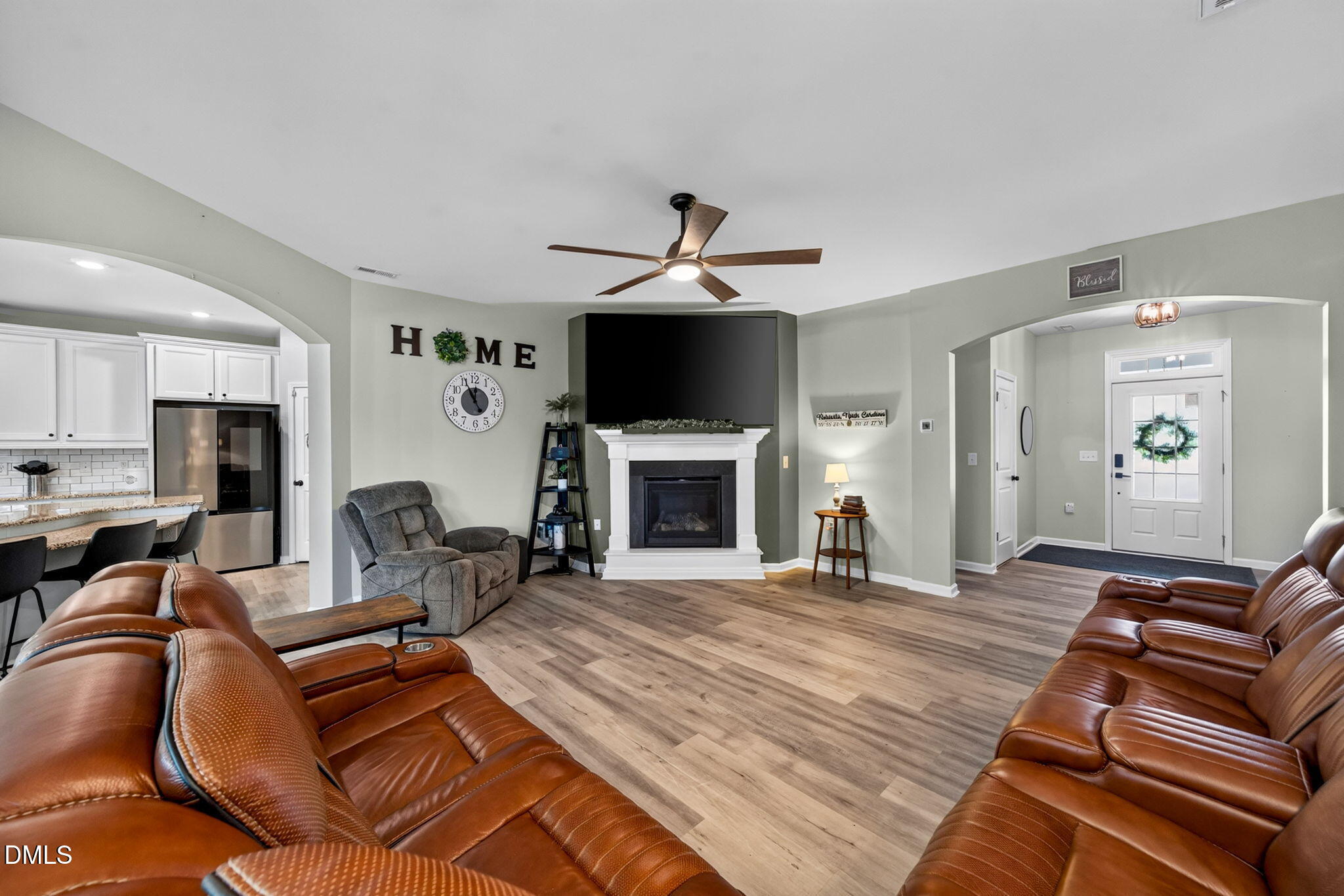 304 Montserrat Drive Property Photo 8