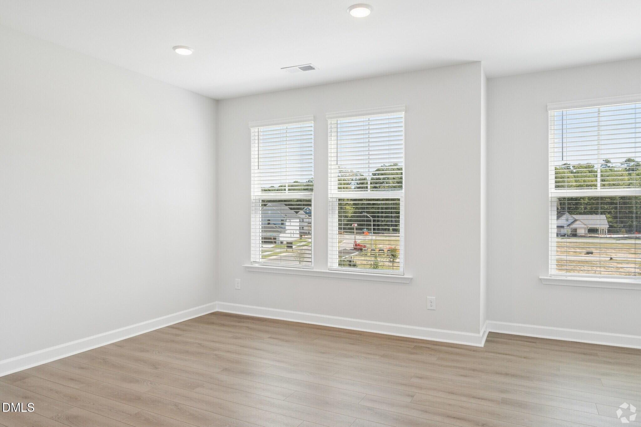405 Bahia Drive Property Photo 5
