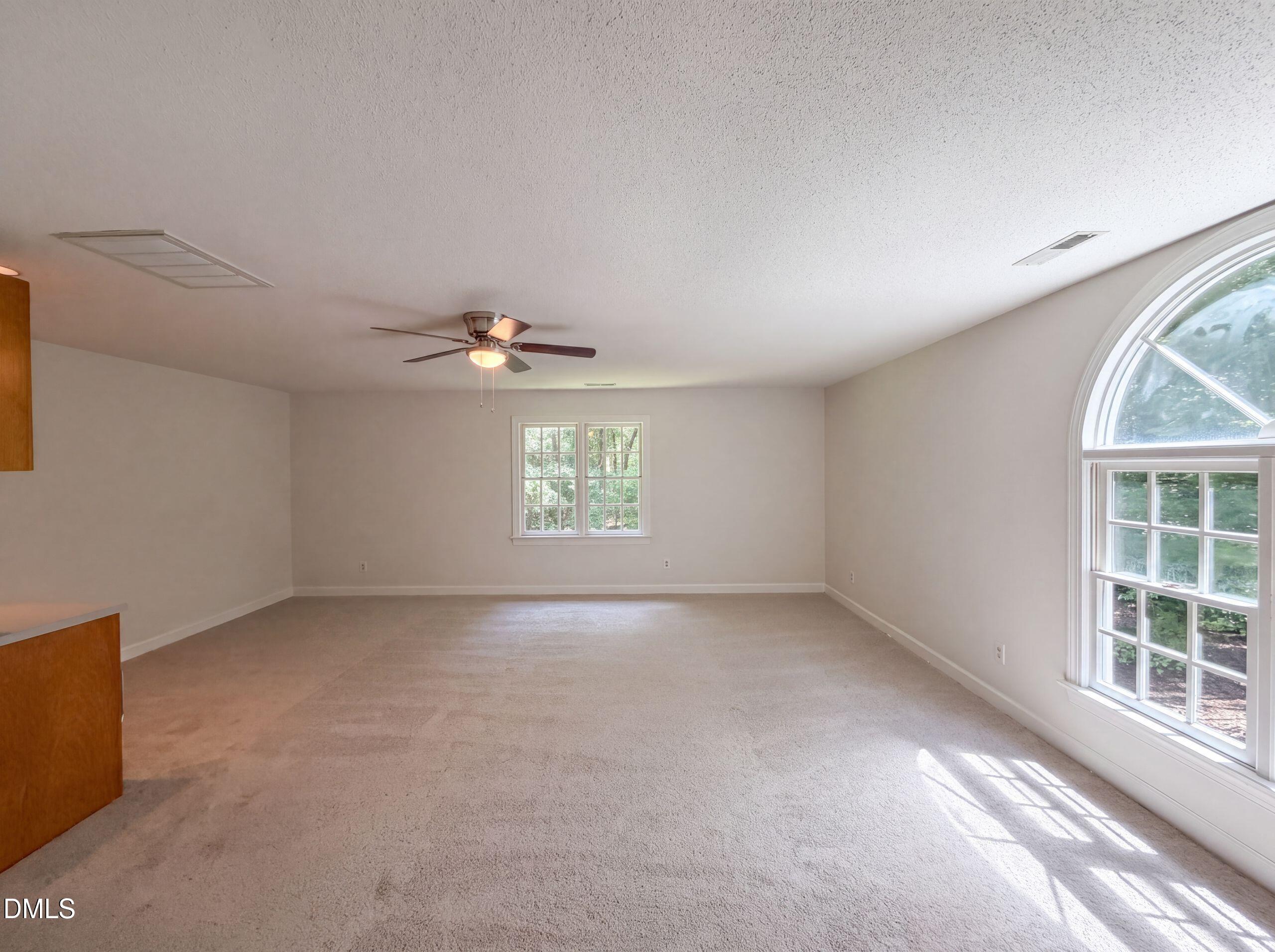 2501 Dunmore Court Property Photo 5