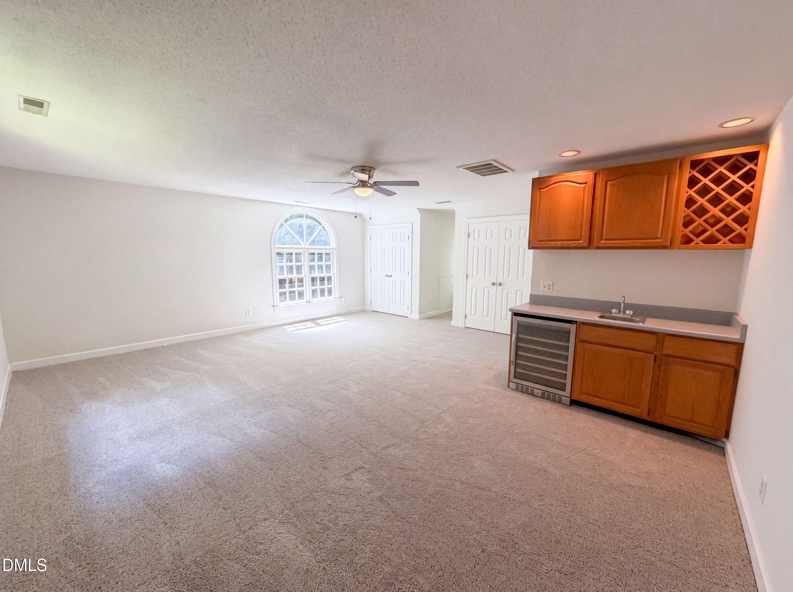 2501 Dunmore Court Property Photo 6