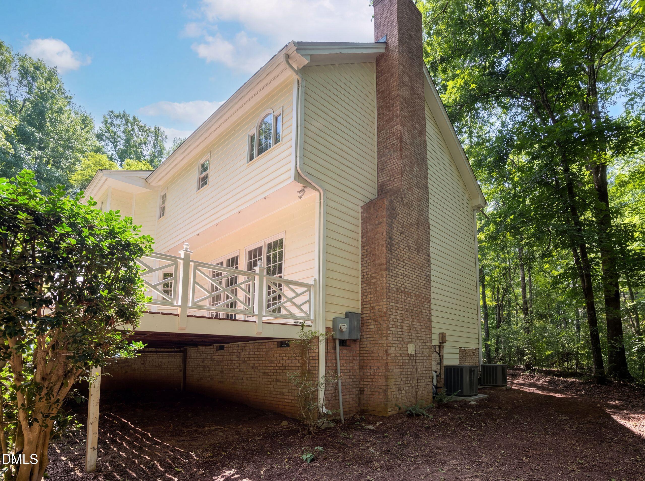2501 Dunmore Court Property Photo 17