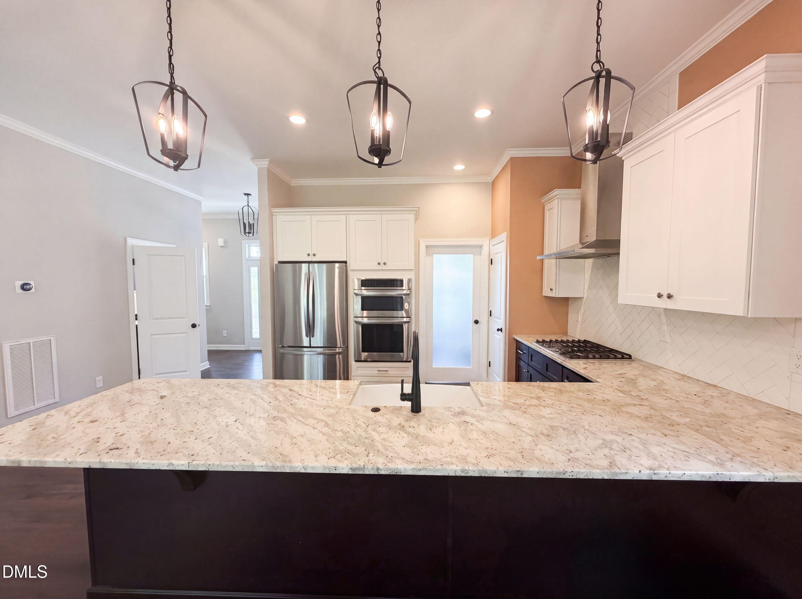 1010 Holloway Street Property Photo 4