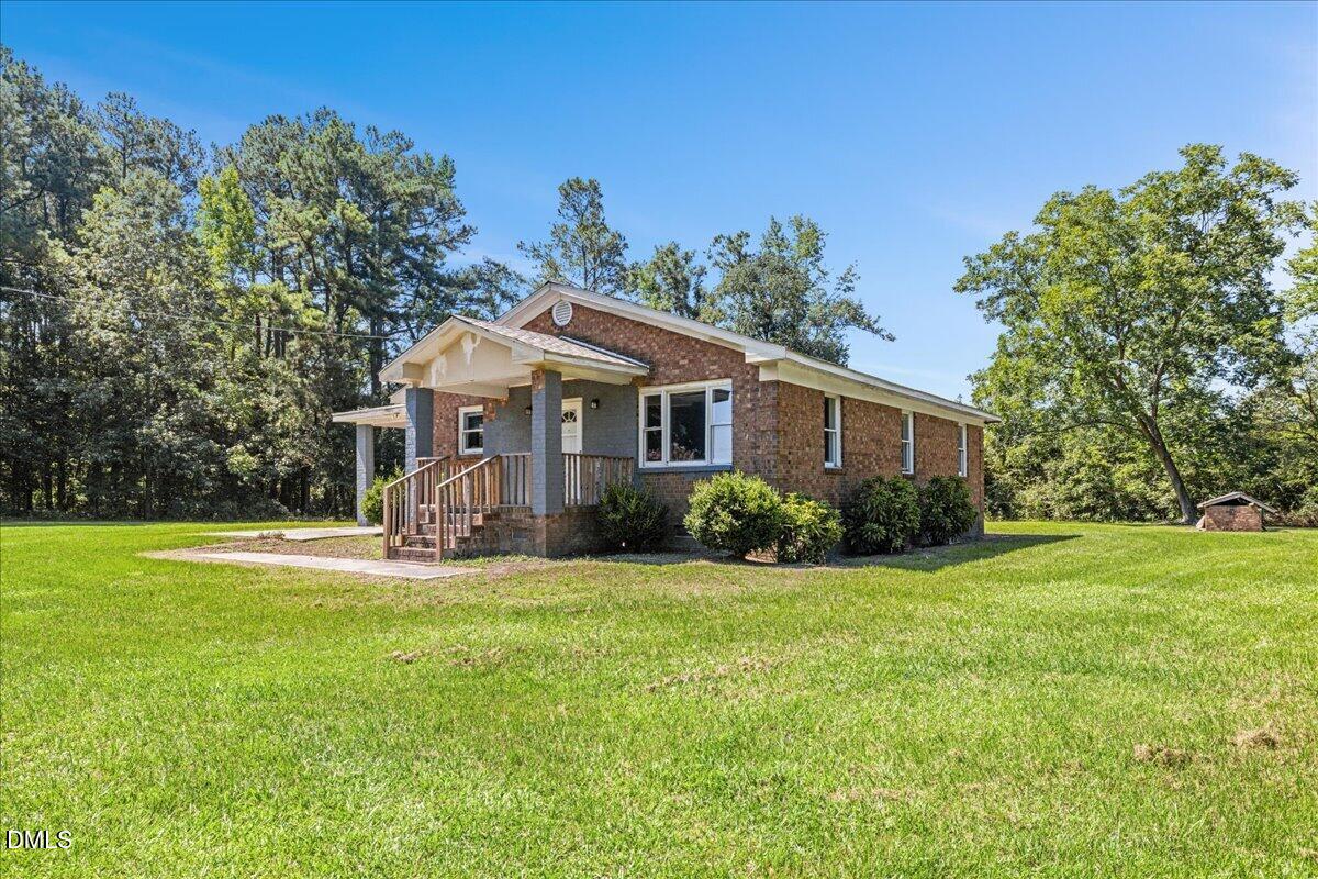 1330 E Hanrahan Road Property Photo 3