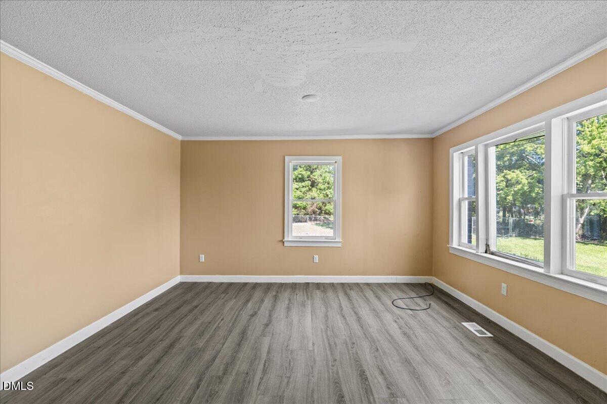 1330 E Hanrahan Road Property Photo 8