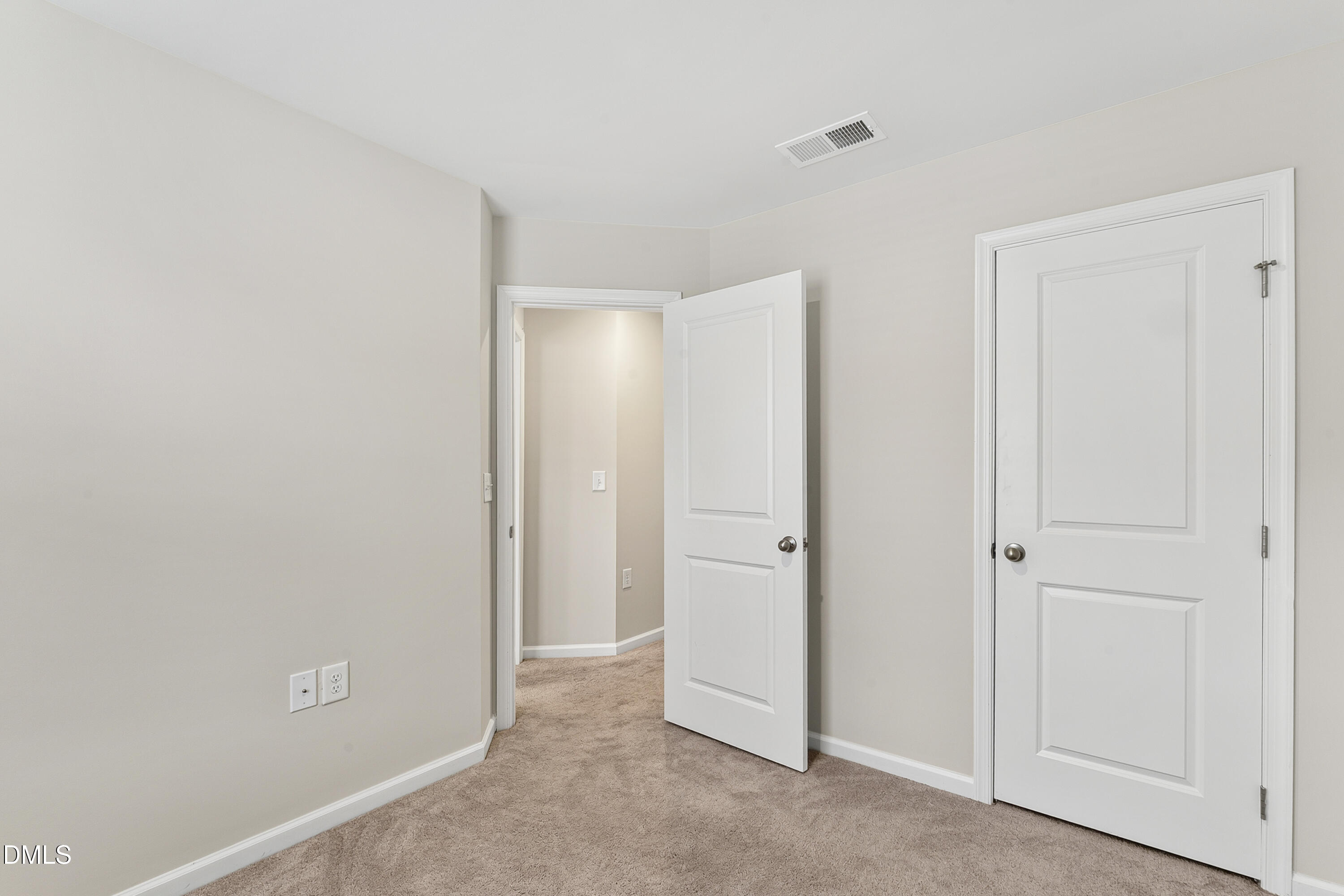 1105 Pale Moss Drive Property Photo 28