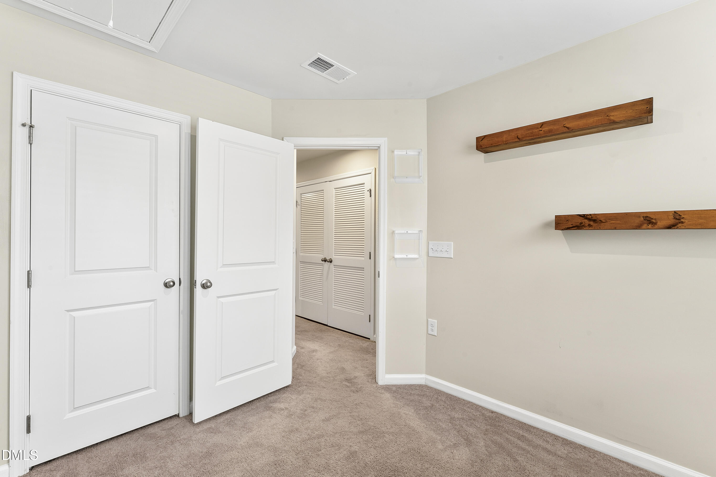 1105 Pale Moss Drive Property Photo 33