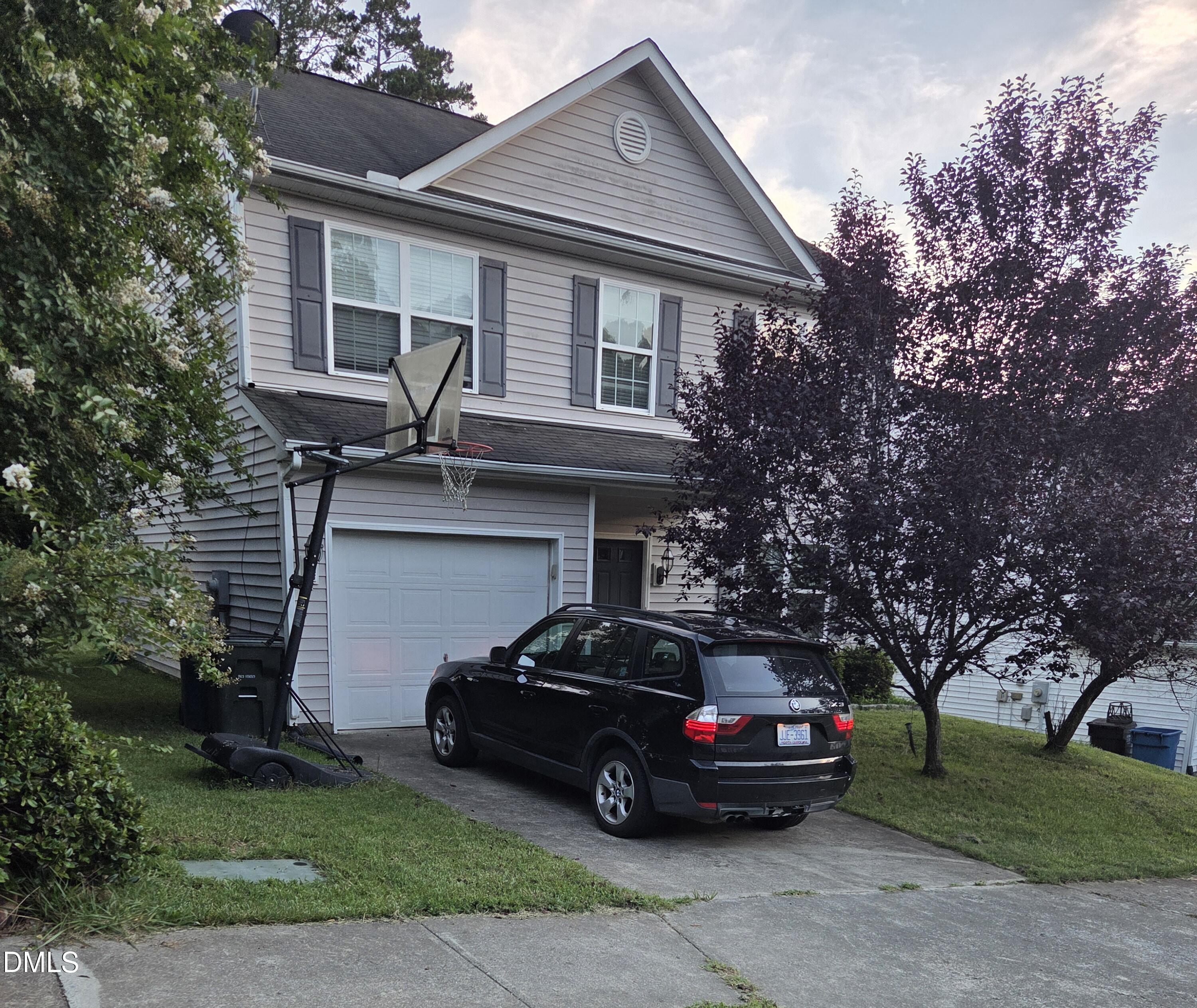 1003 Woodside Park Lane Property Photo 1