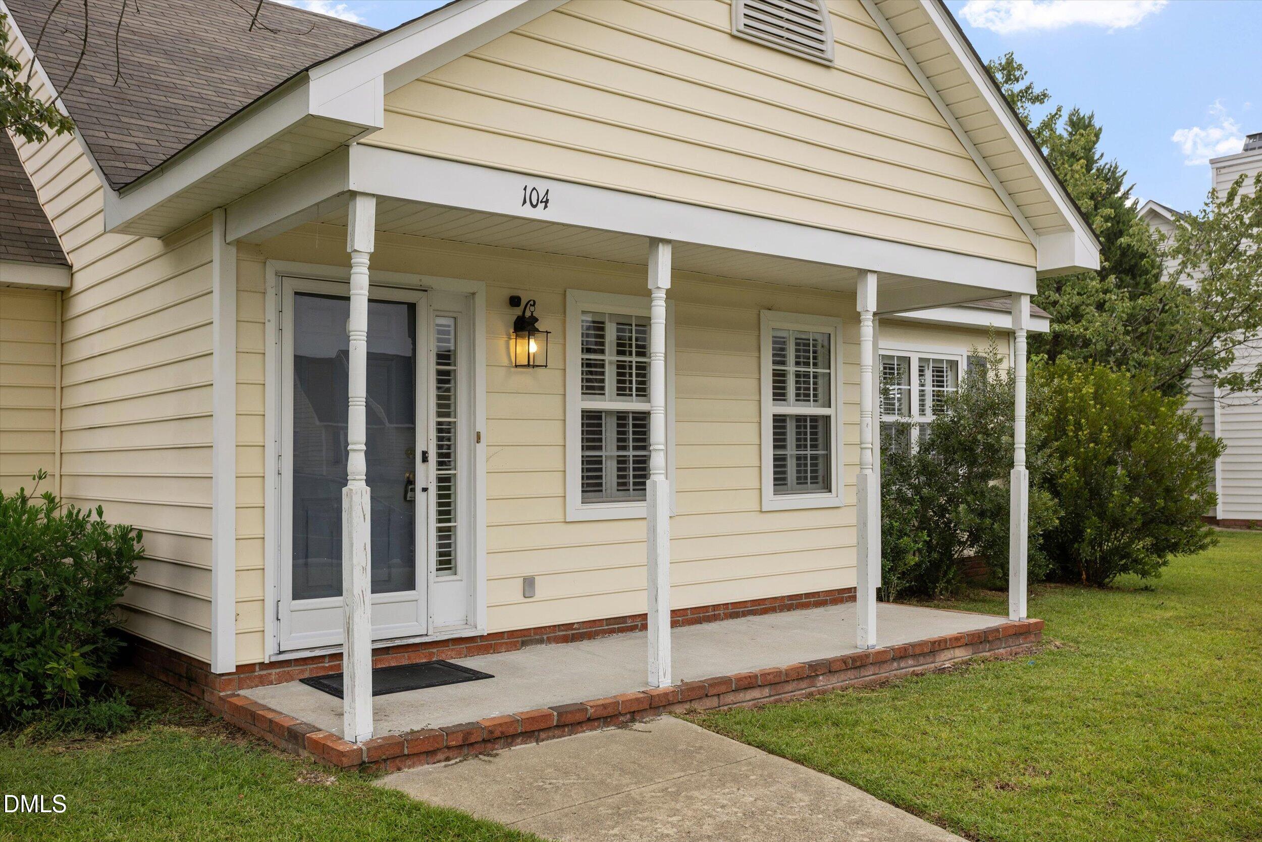 104 Juniper Court Property Photo 2