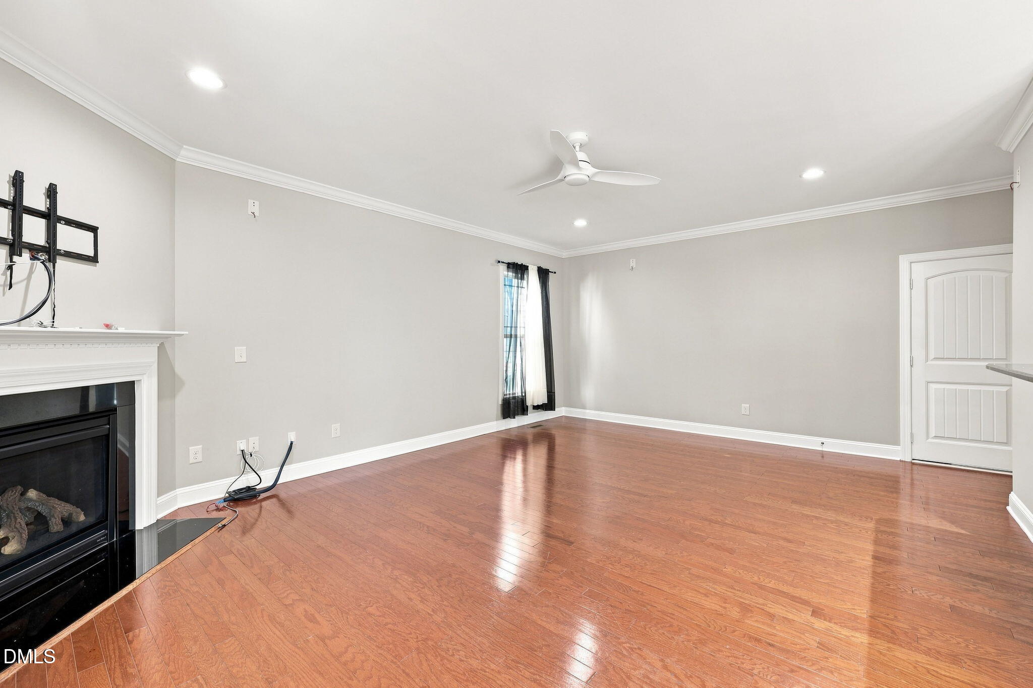 426 Powers Ferry Road Property Photo 24