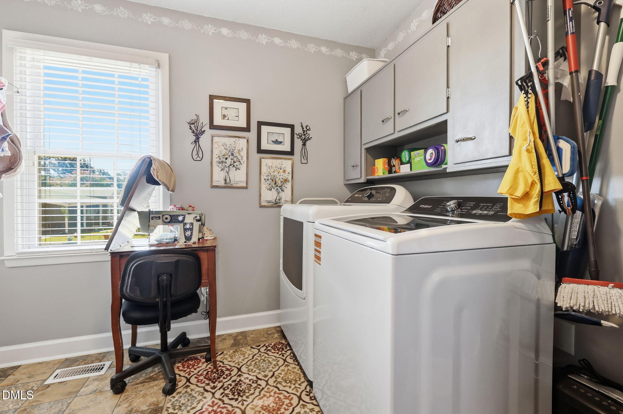 913 W Core Road Property Photo 12