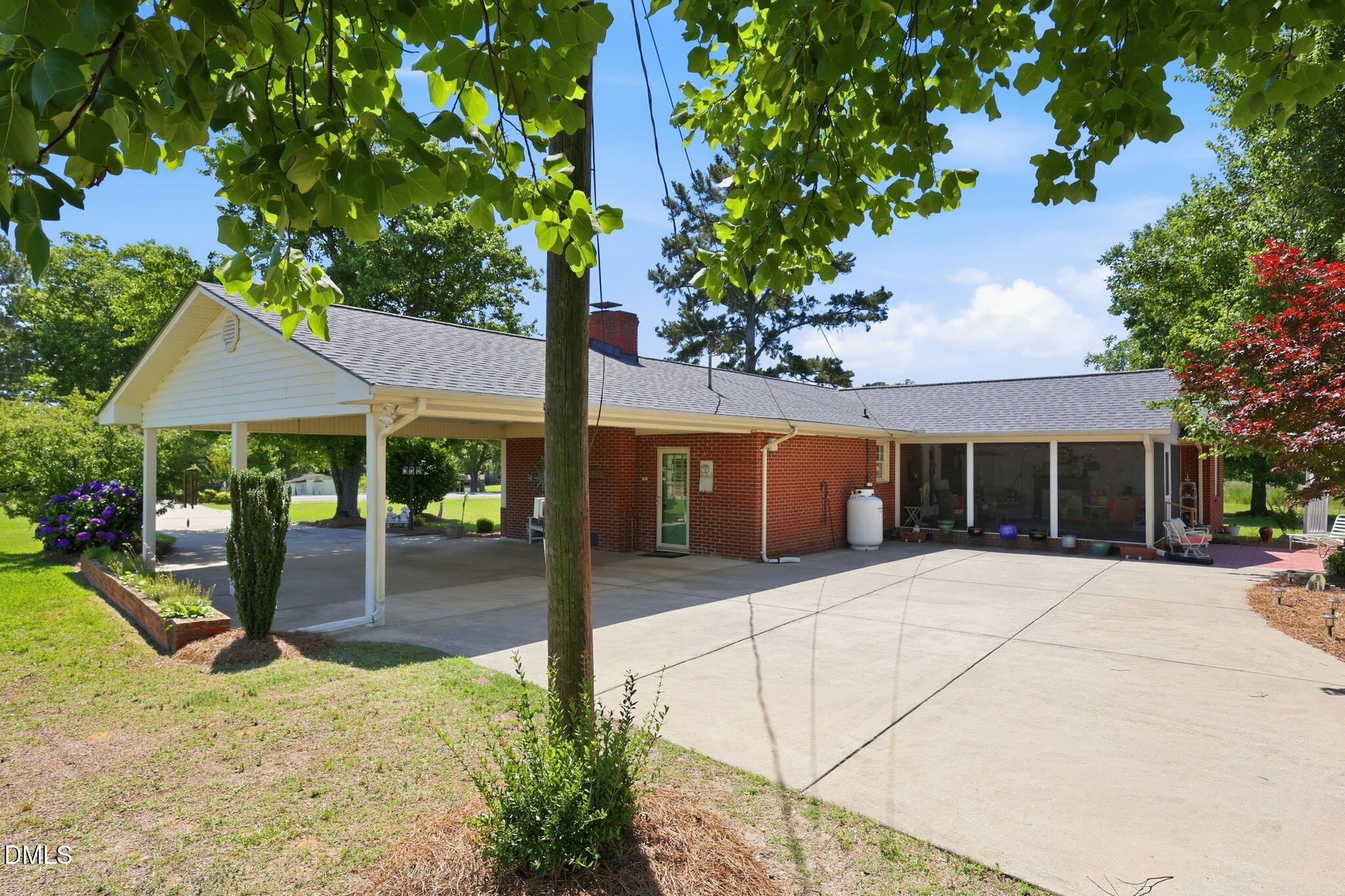 913 W Core Road Property Photo 32