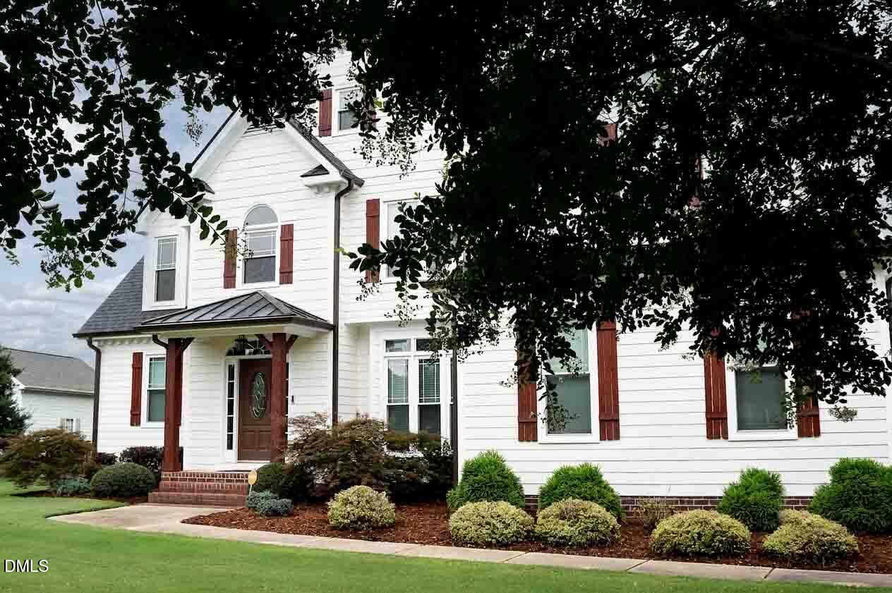 3908 Autumn Creek Drive Property Photo 2