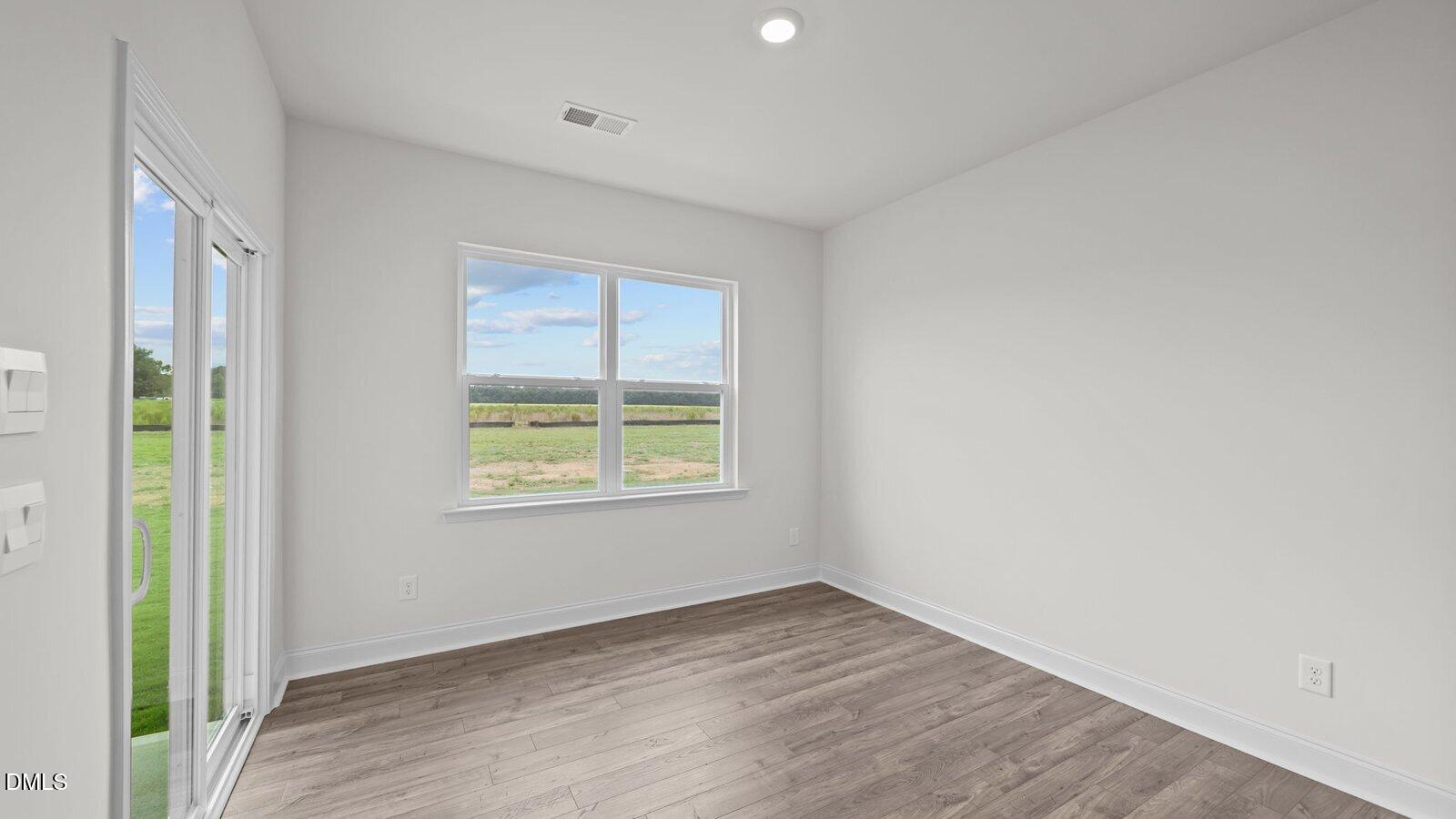 10515 Beard Way Property Photo 8