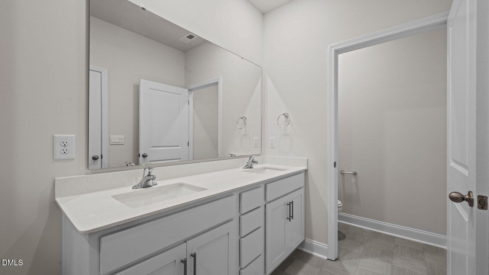 4011 Edsel Drive Property Photo 28