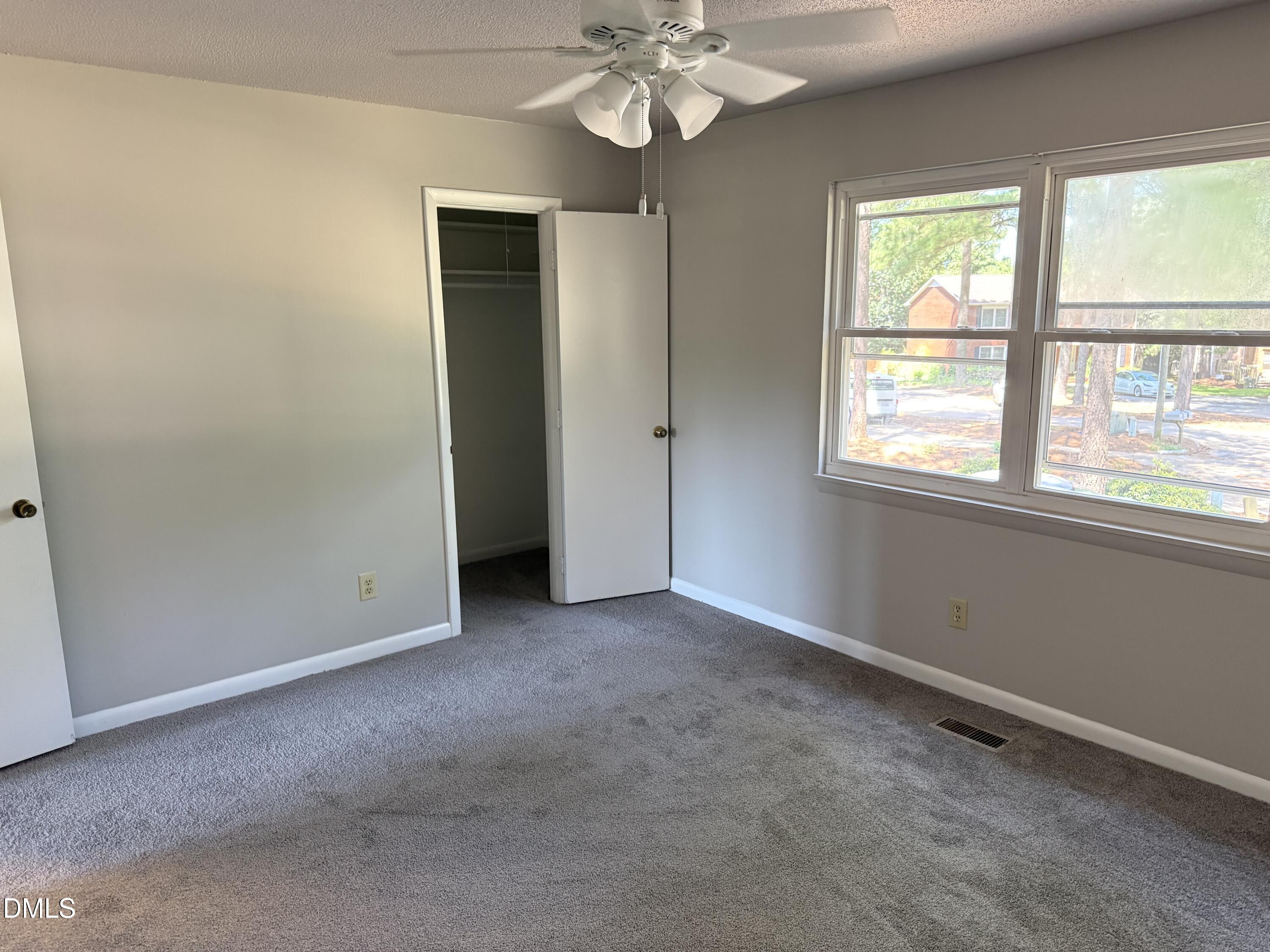 4401 Bleeker Court Property Photo 12