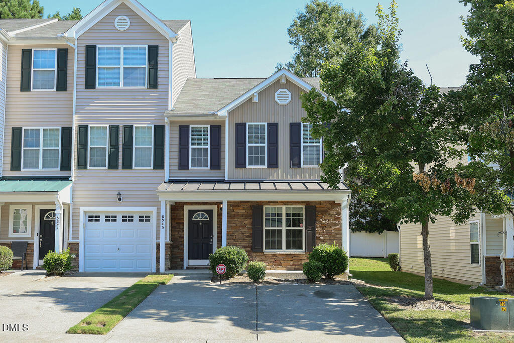 8843 Thornton Town Place Property Photo 1