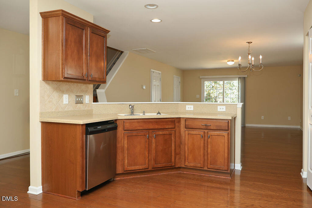 8843 Thornton Town Place Property Photo 13