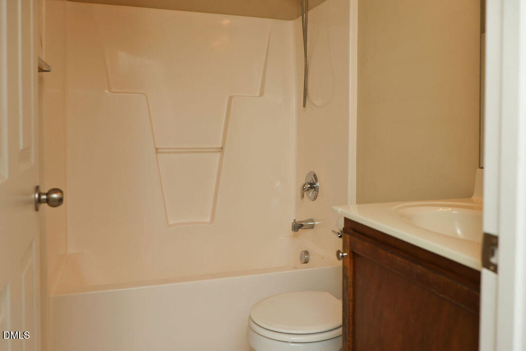8843 Thornton Town Place Property Photo 17