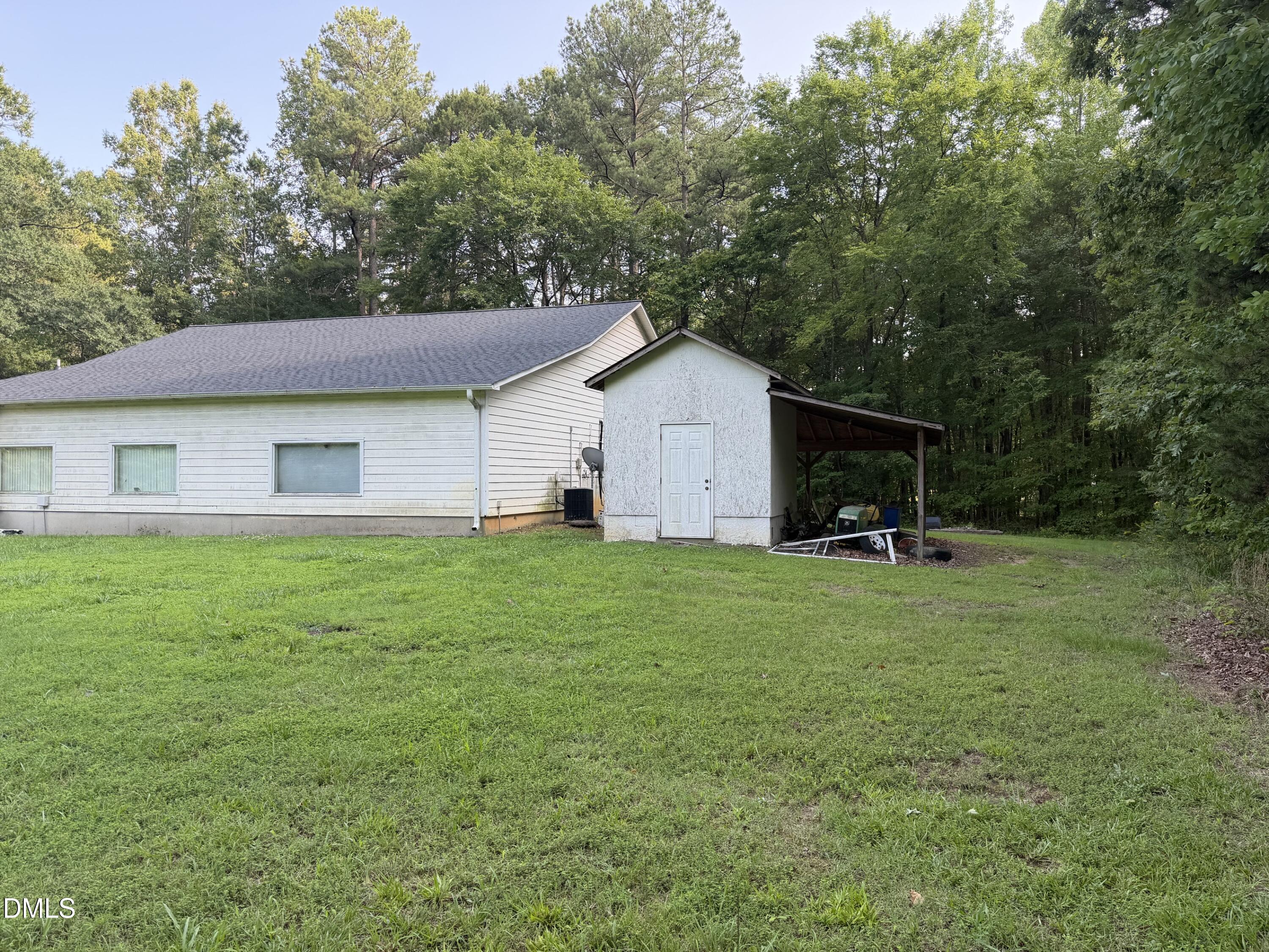 1830 Bessie Daniel Road Property Photo 3