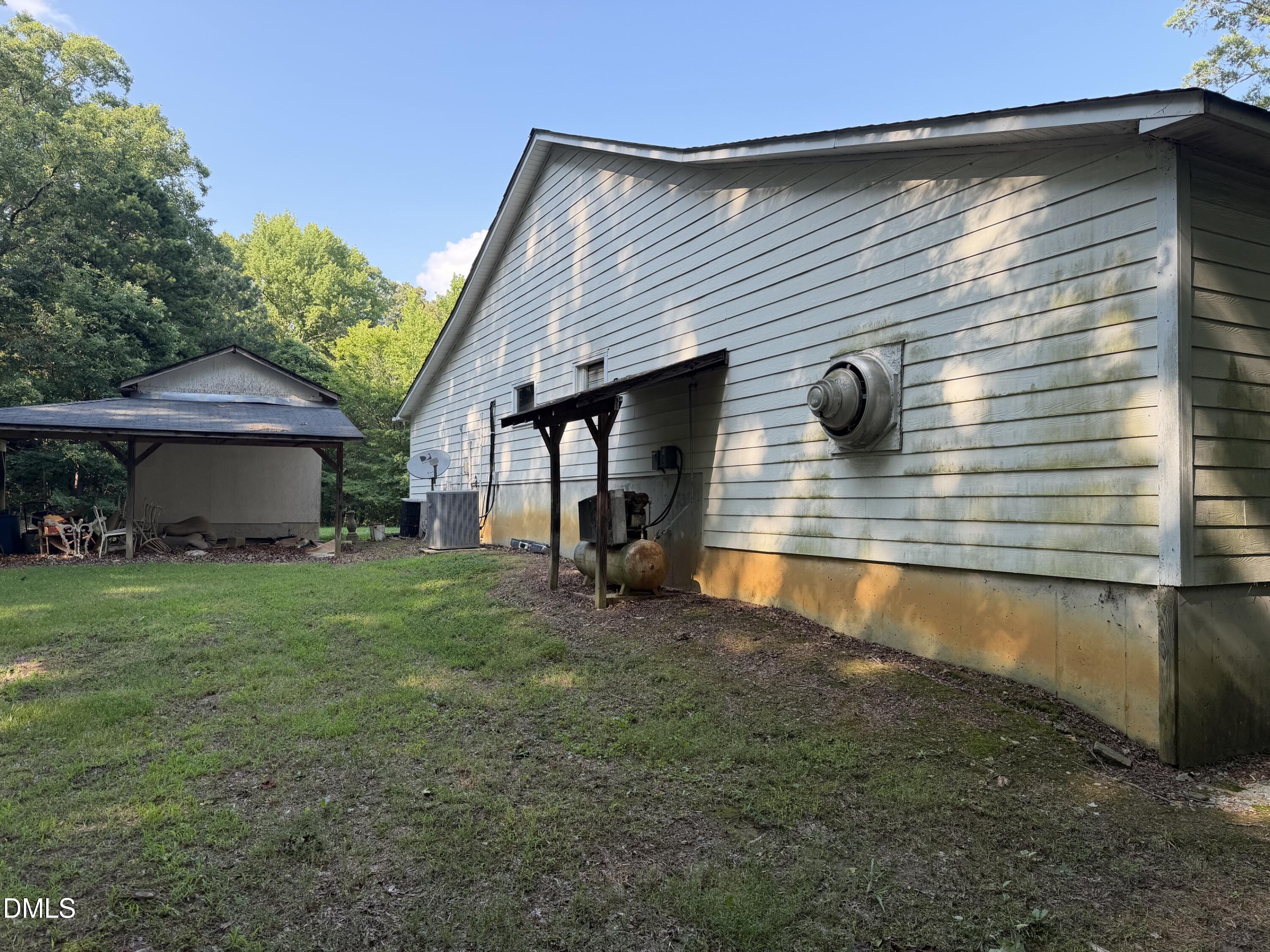 1830 Bessie Daniel Road Property Photo 5