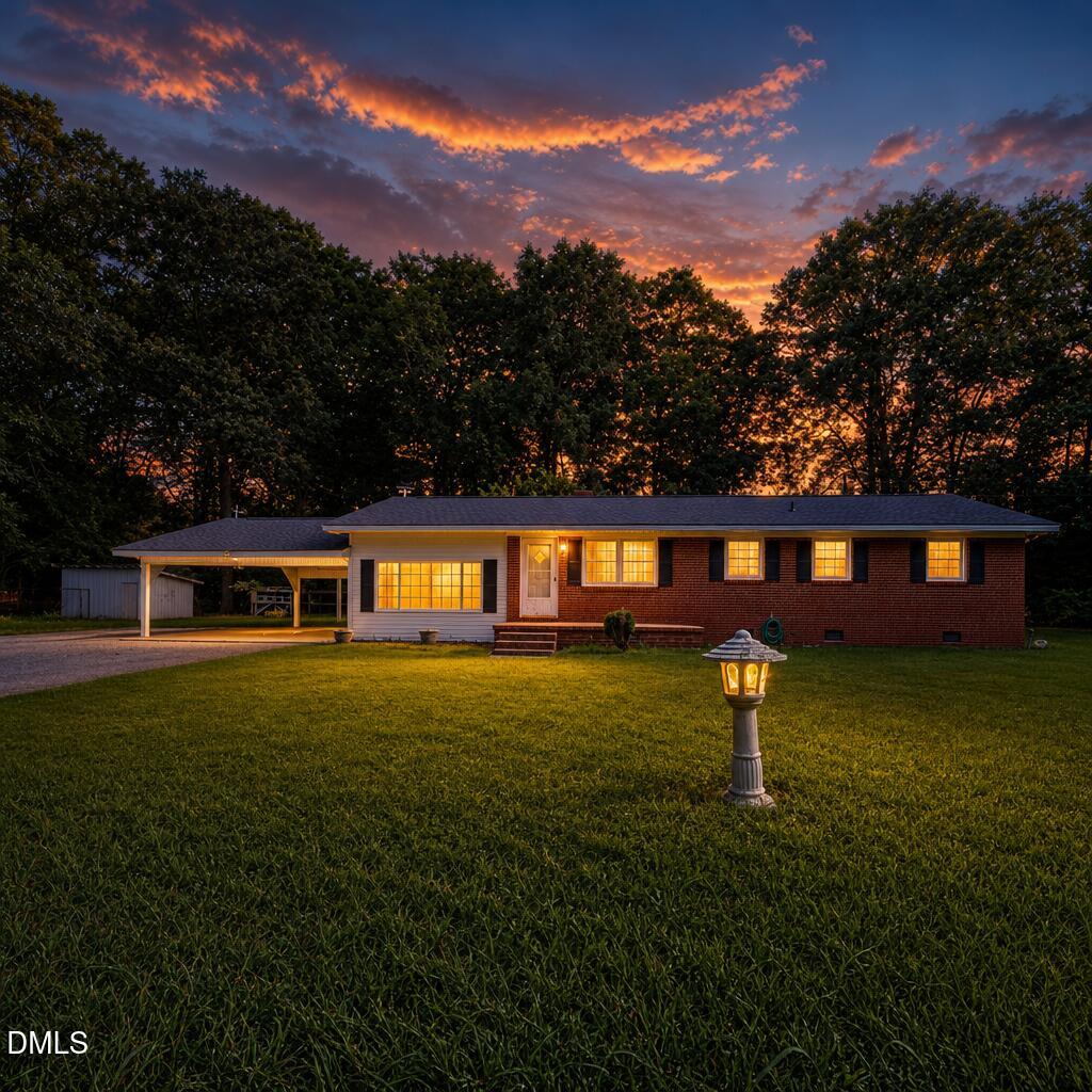 942 Clyde Underwood Road Property Photo 1