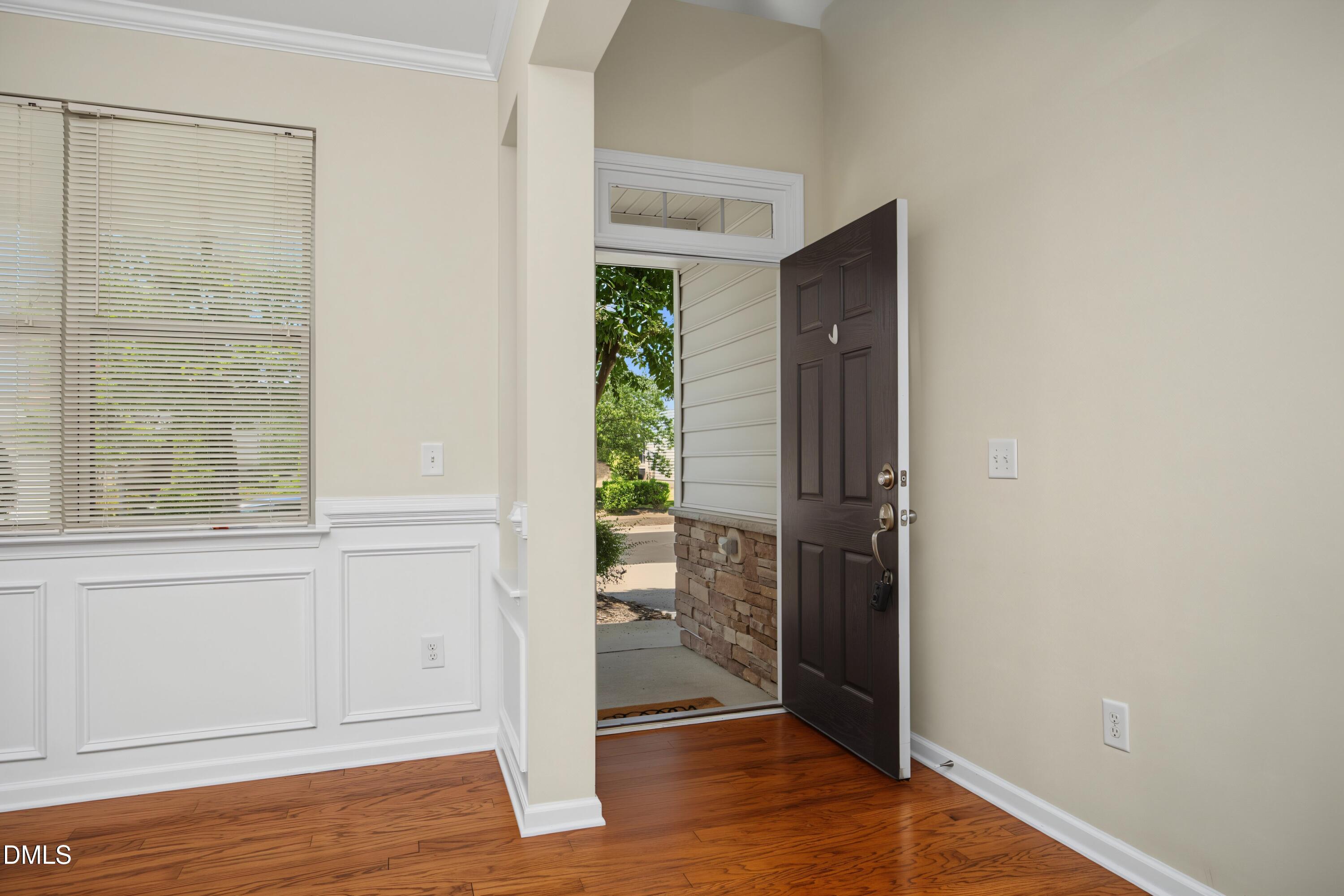 309 Windy Peak Loop Property Photo 4