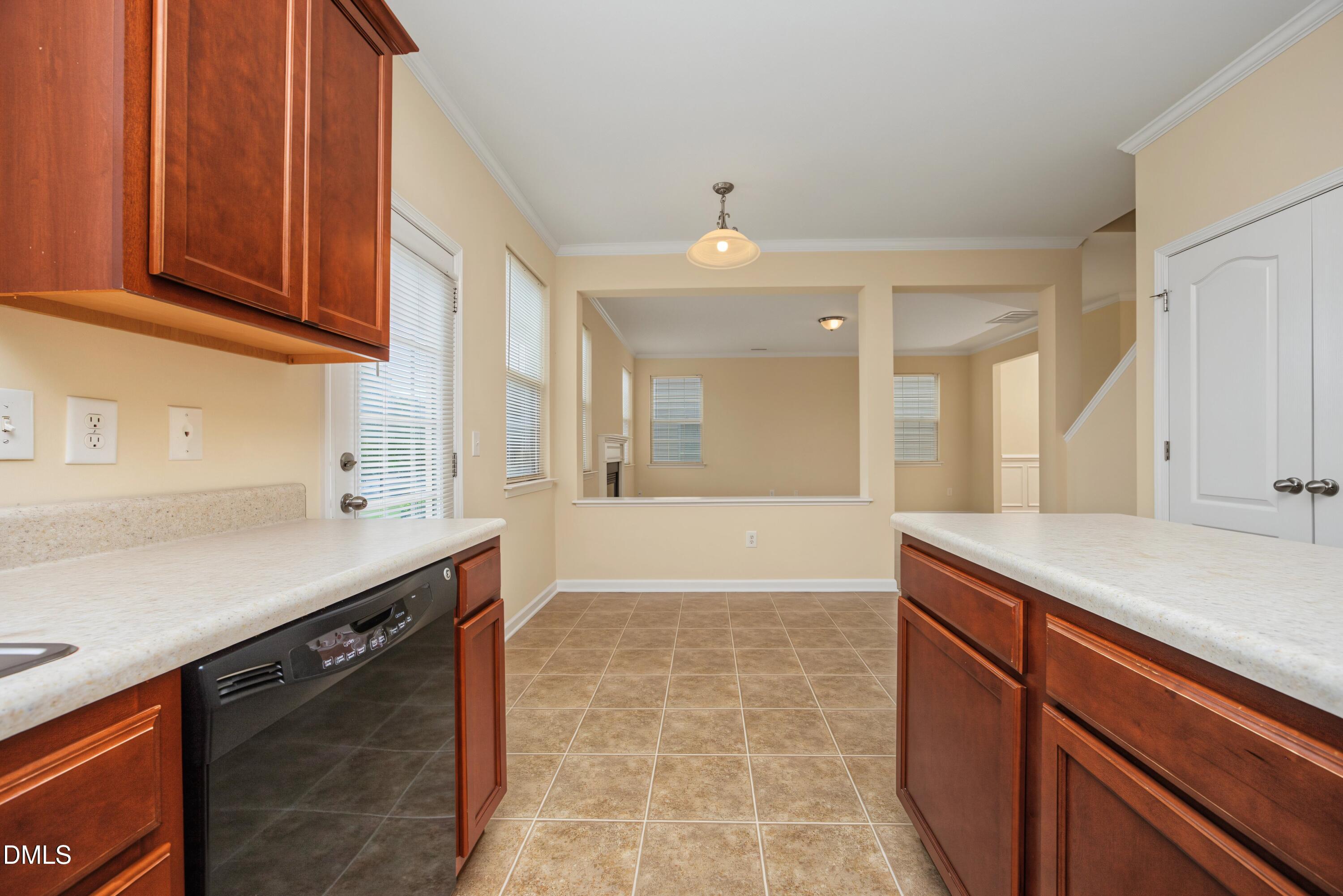 309 Windy Peak Loop Property Photo 16