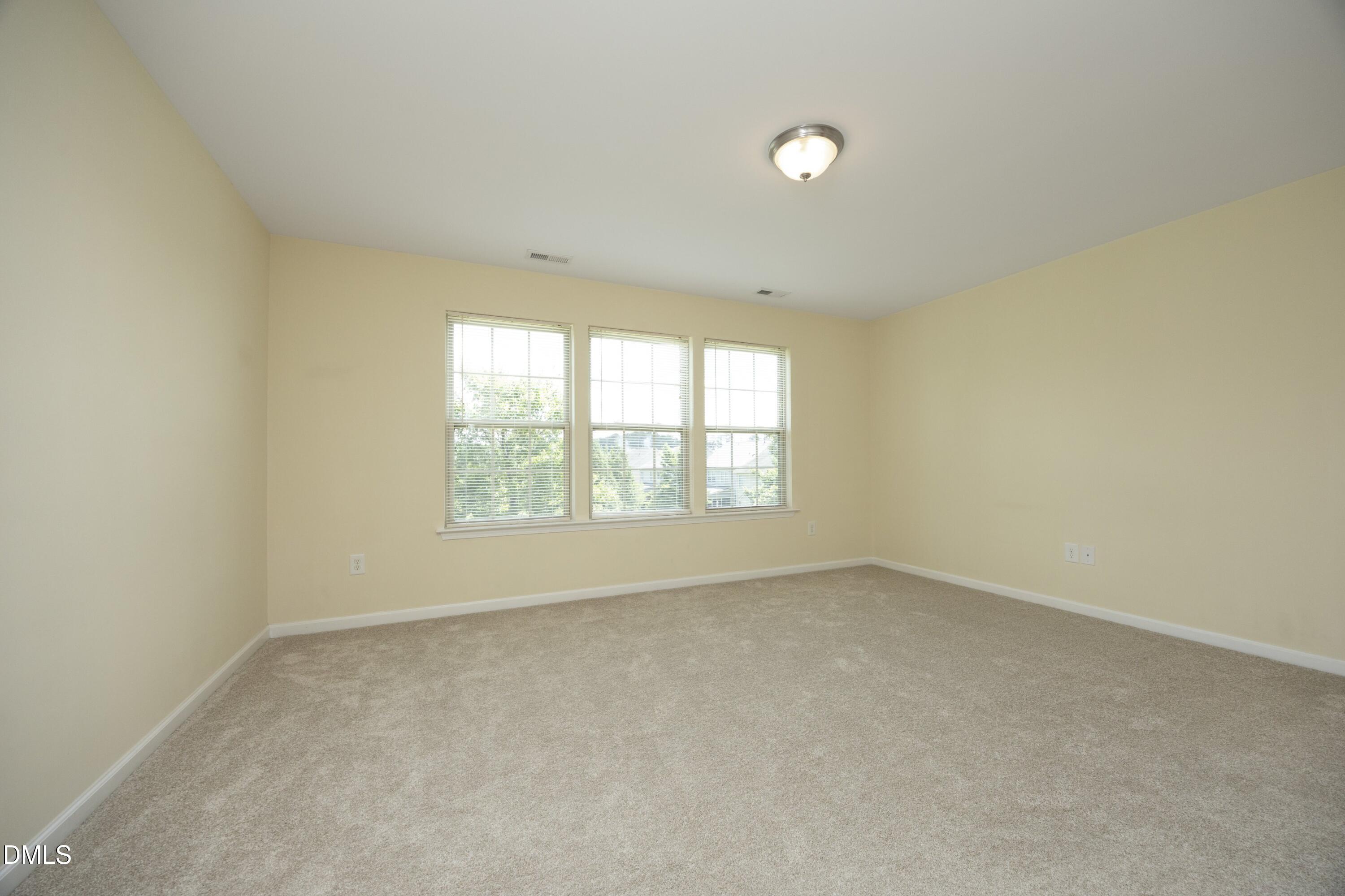 309 Windy Peak Loop Property Photo 21