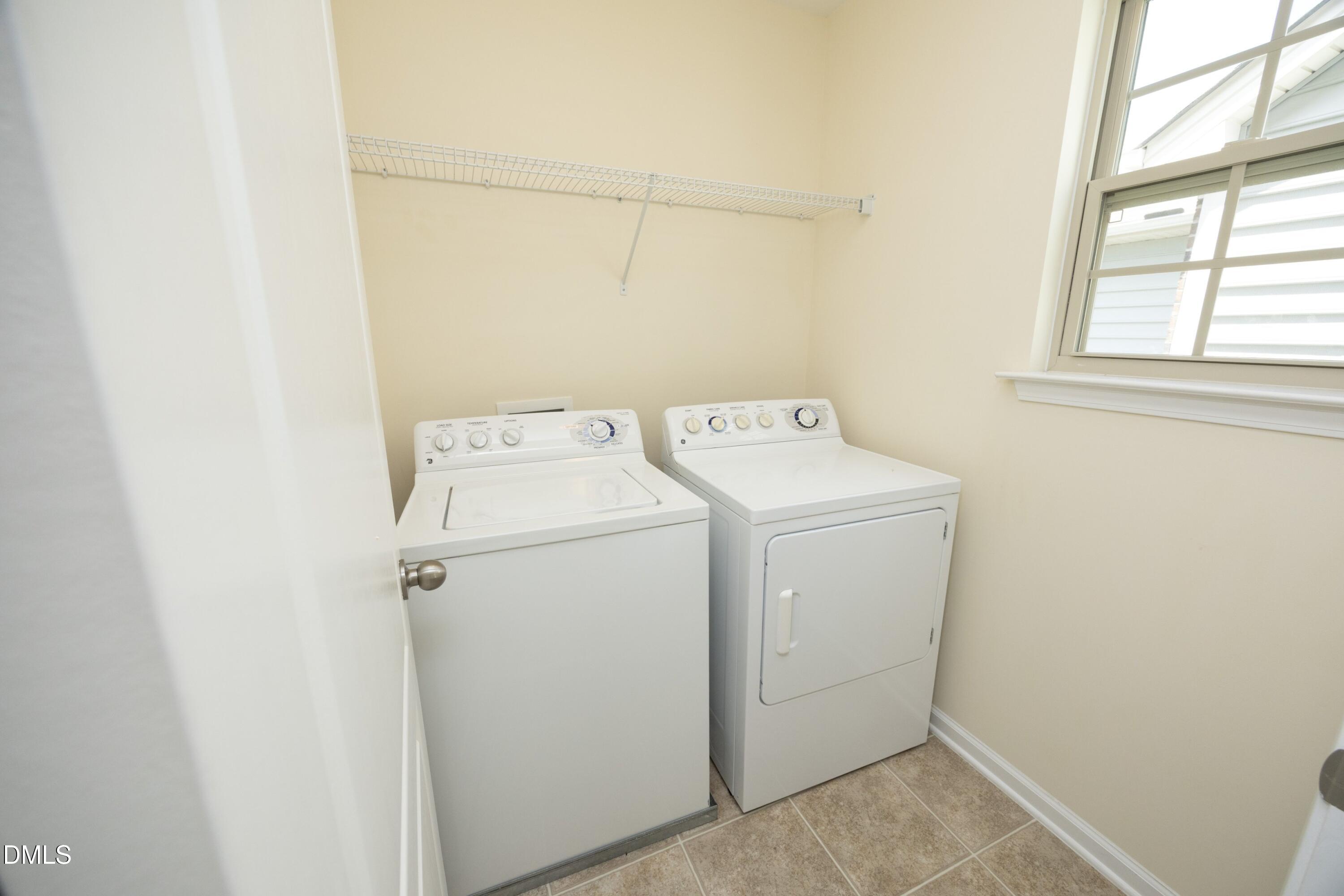 309 Windy Peak Loop Property Photo 28