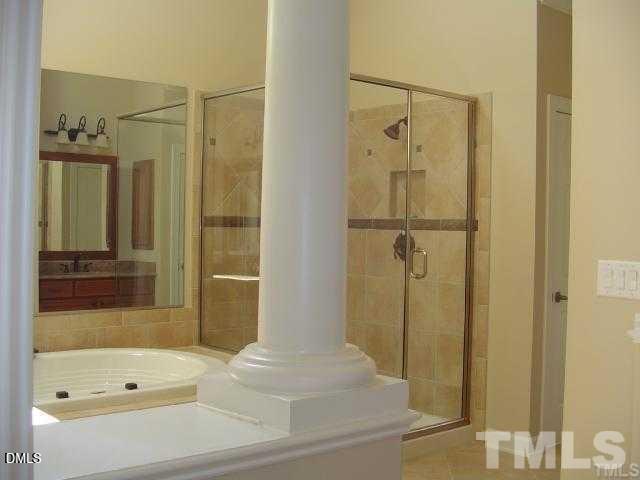 10004 Hidden Vale Drive Property Photo 7
