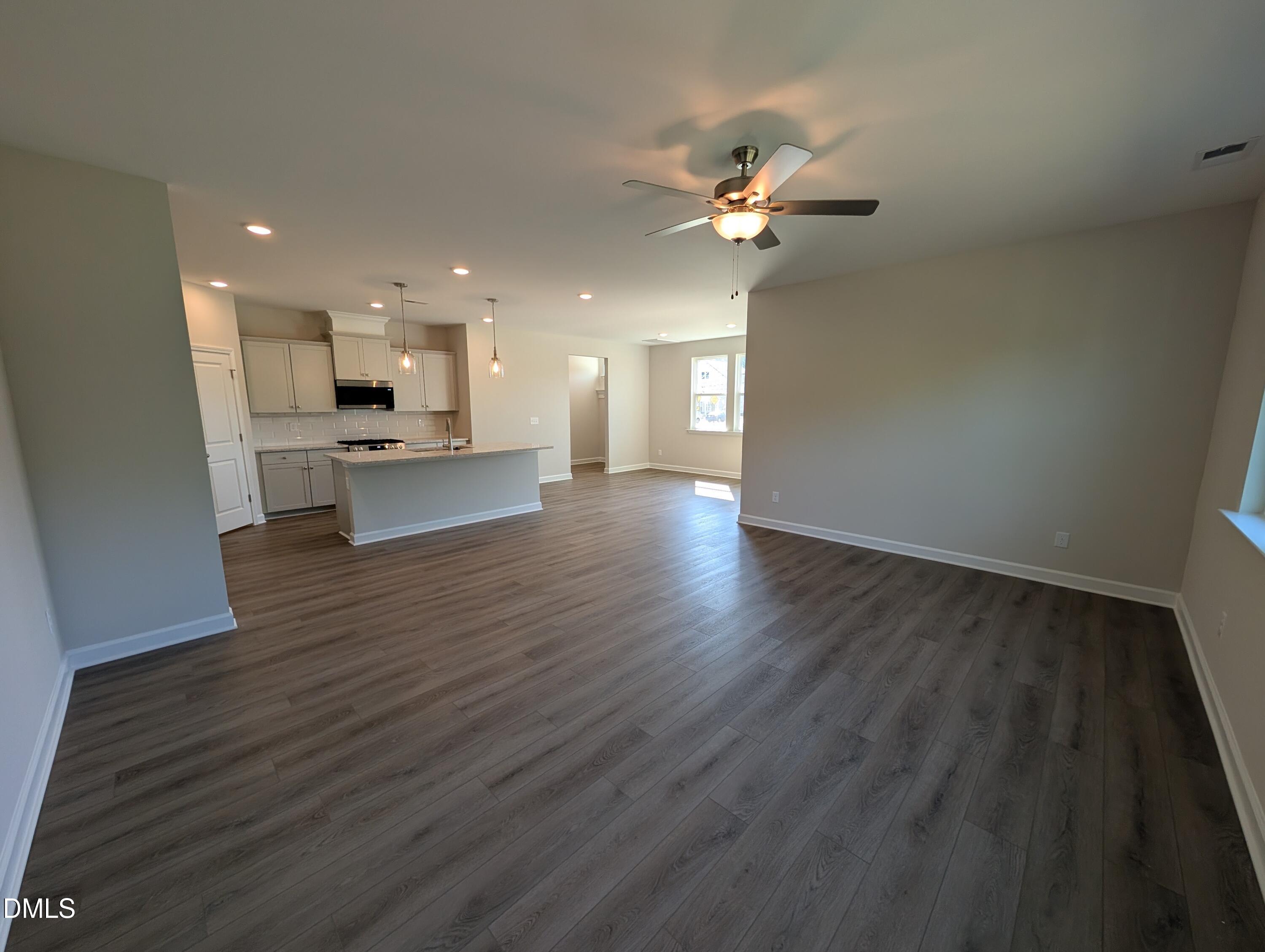 901 Diana Victoria Court Property Photo 11