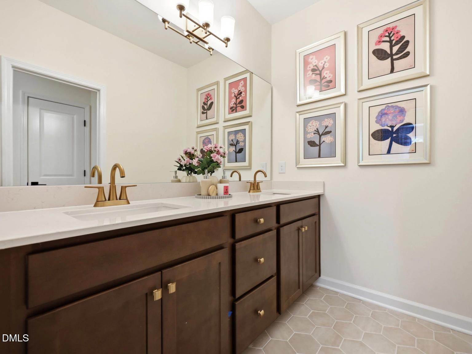 820 Diana Victoria Court Property Photo 27