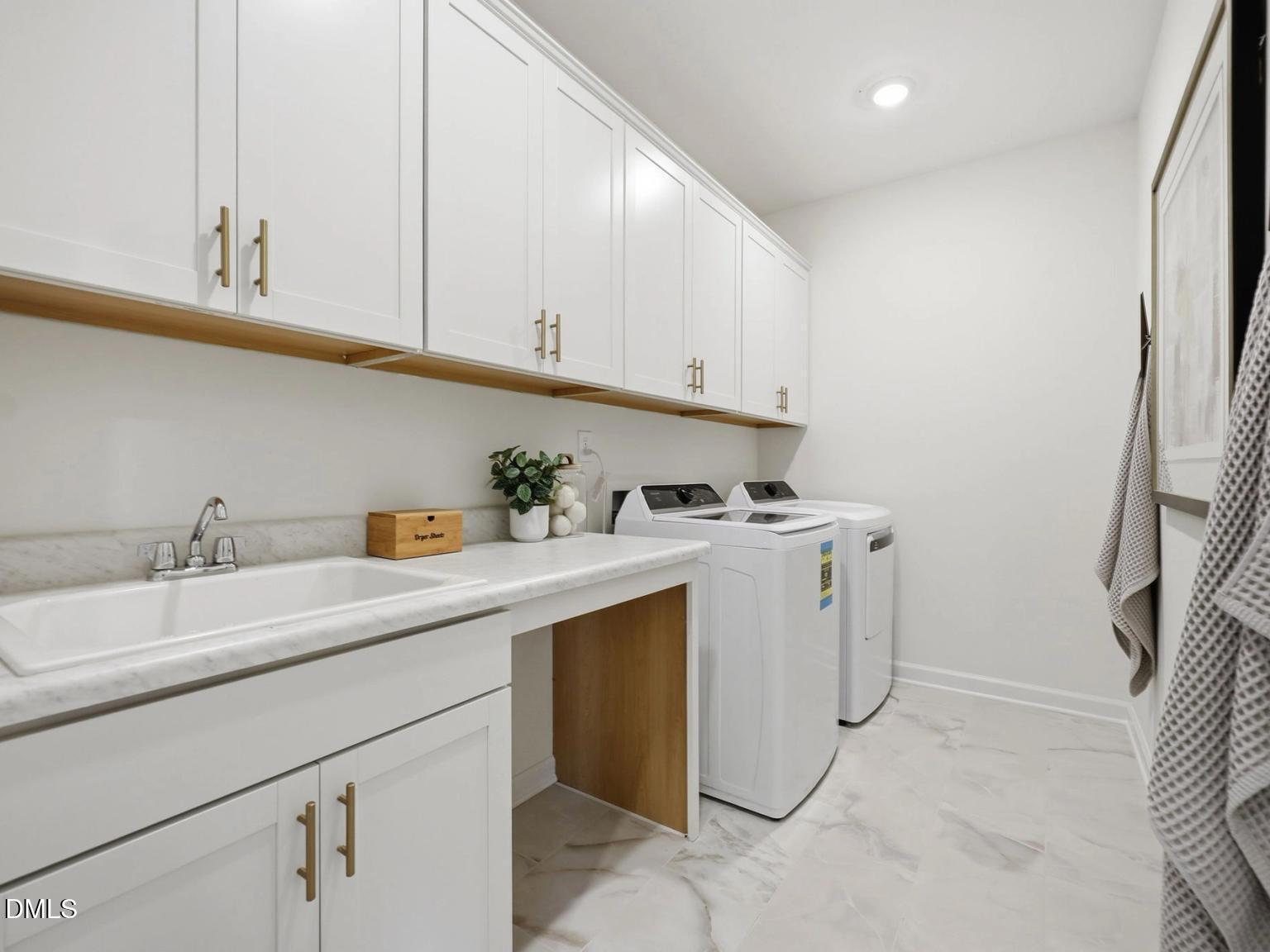 820 Diana Victoria Court Property Photo 34