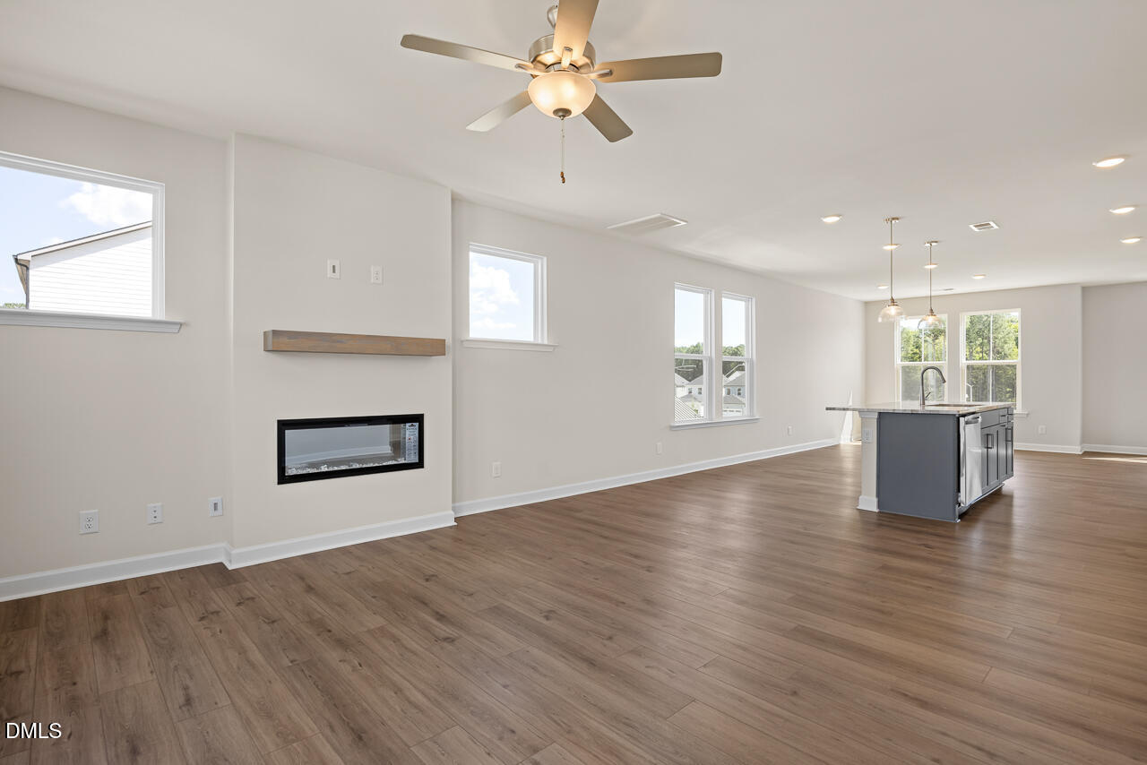 401 Bahia Drive Property Photo 2