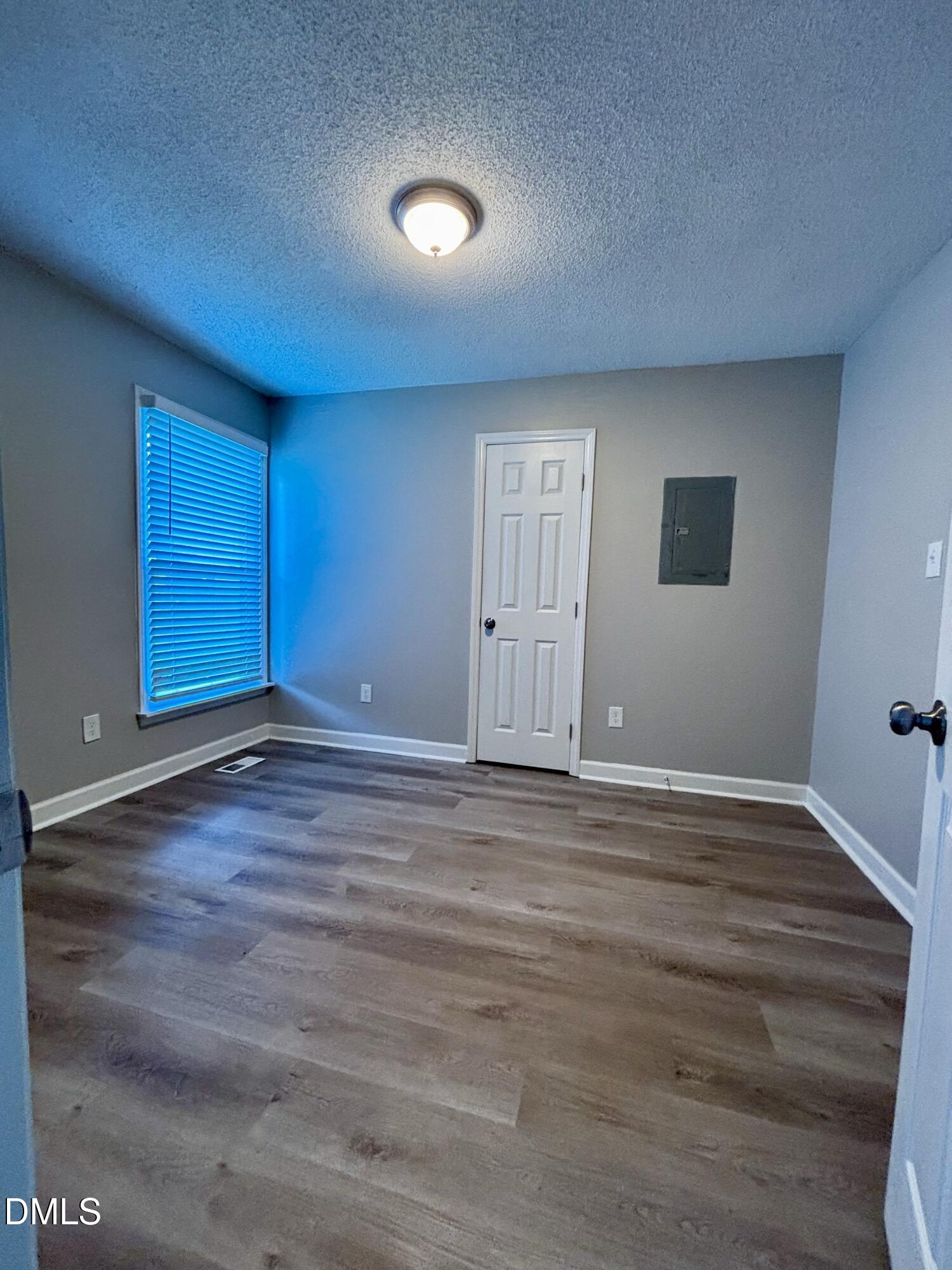 403 Durham Street Property Photo 3