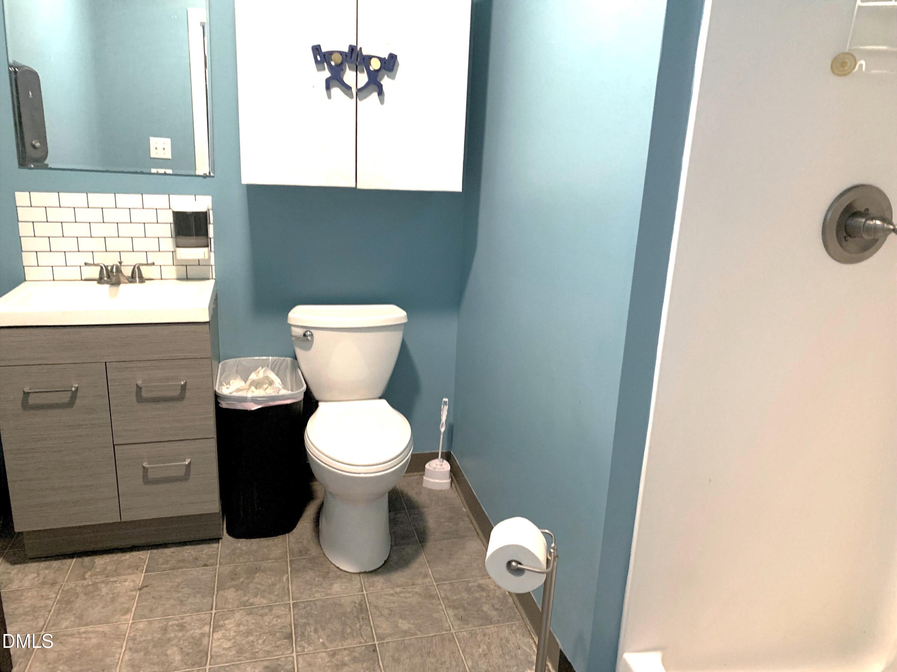 149 Logan Court C & D Property Photo 8