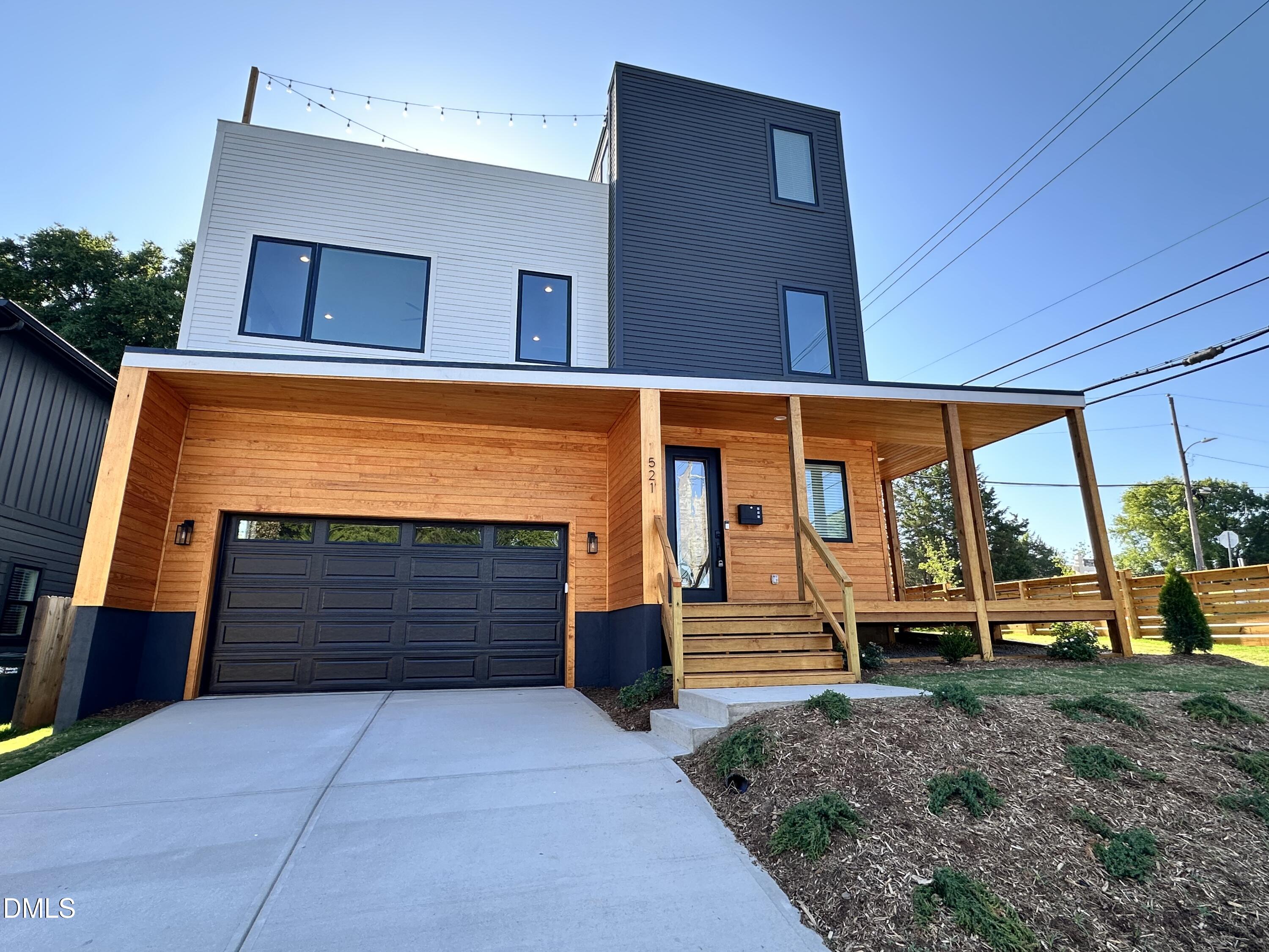 521 Coleman Street Property Photo 1