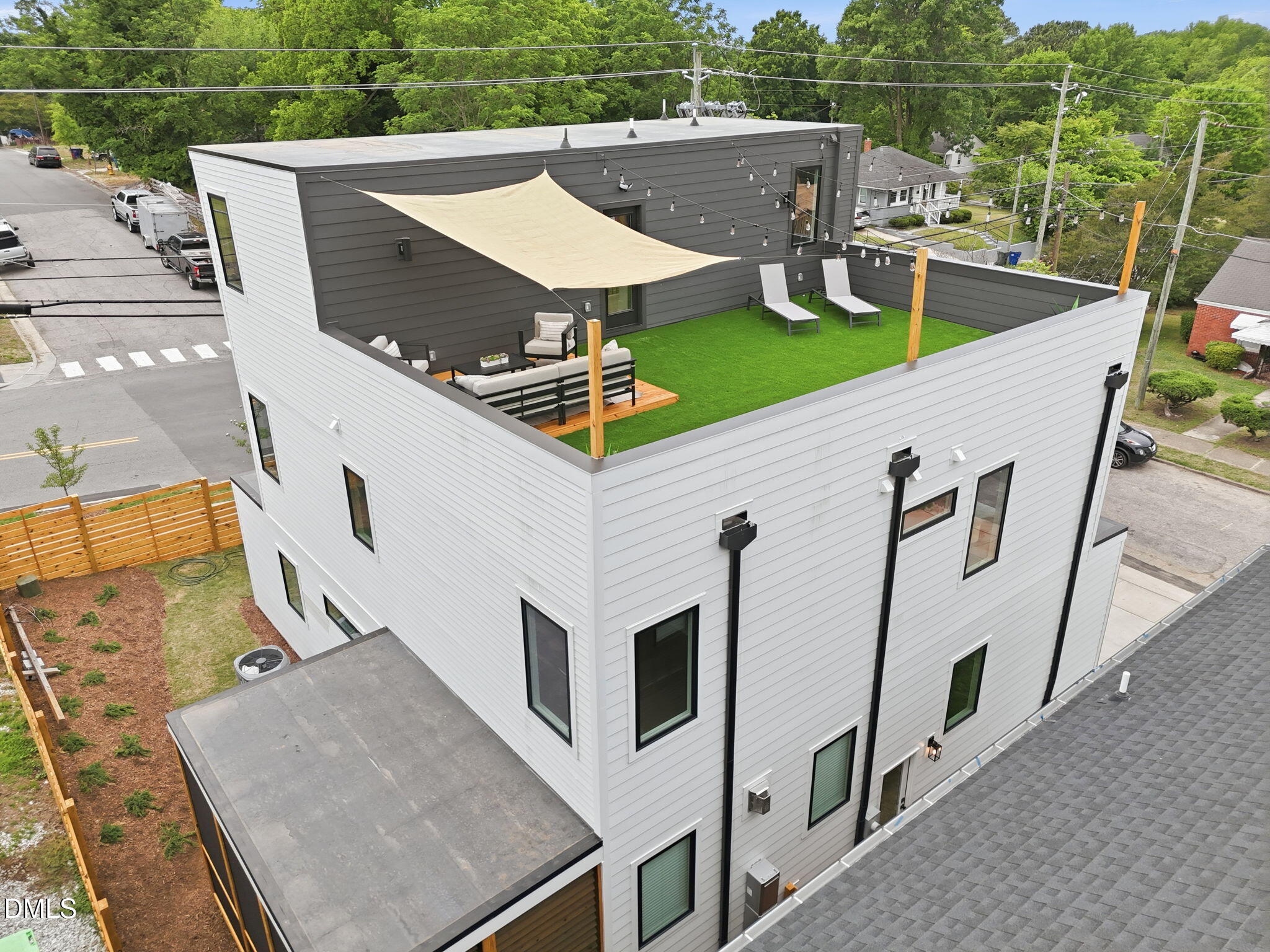 521 Coleman Street Property Photo 2