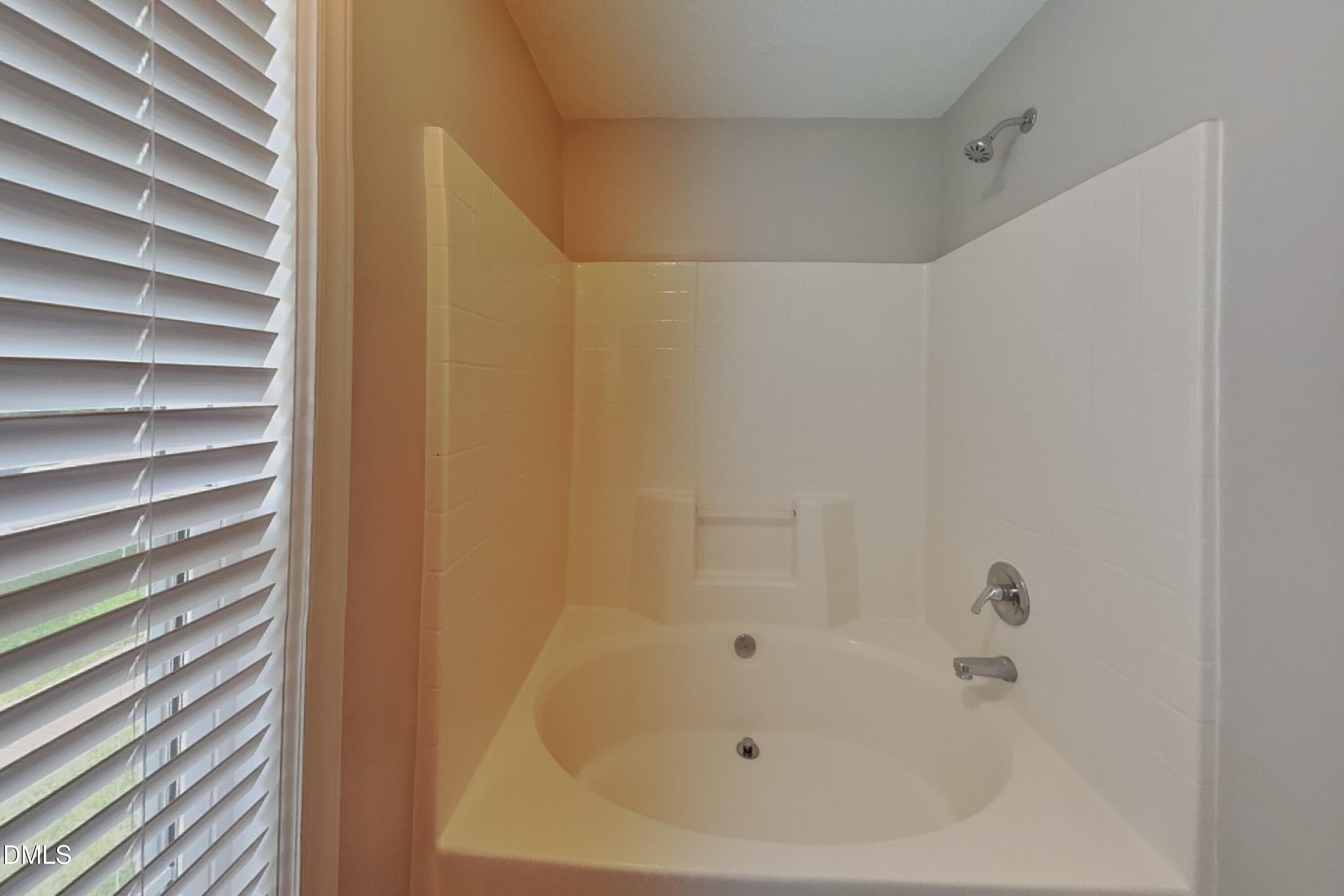 305 Aqua Marine Lane Property Photo 9