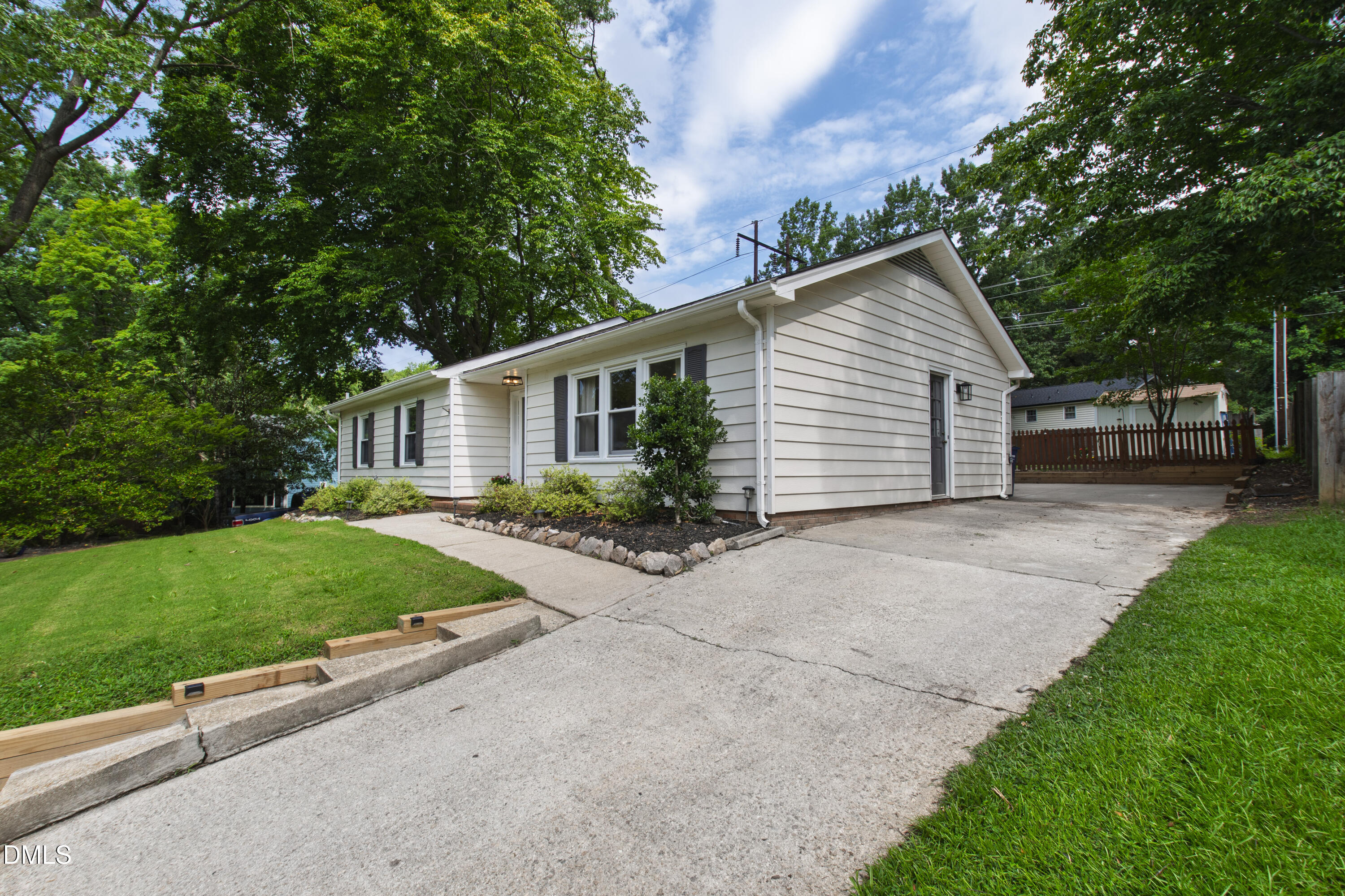 709 Dawnwood Court Property Photo 40