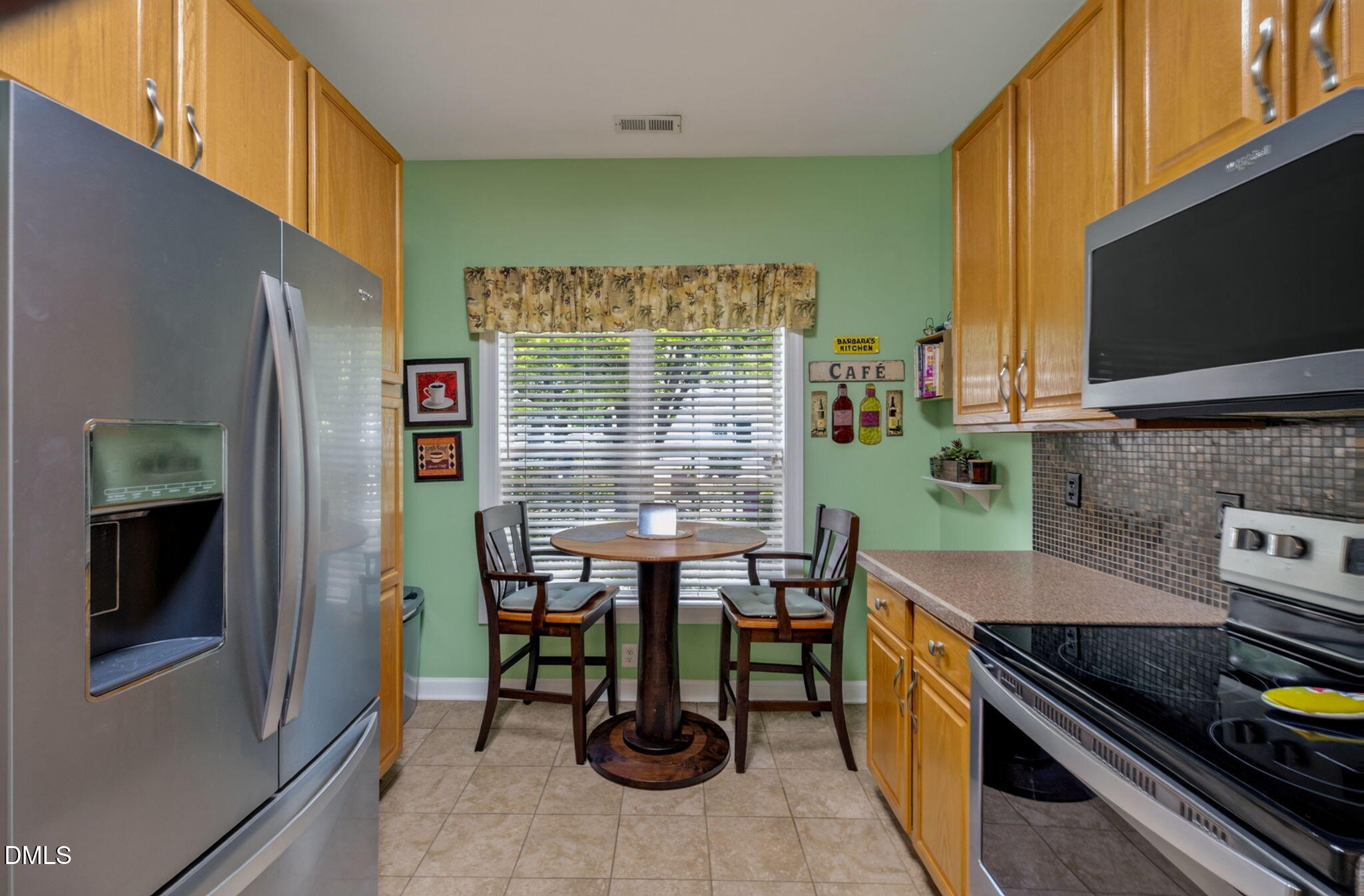 1603 Poets Glade Drive Property Photo 5