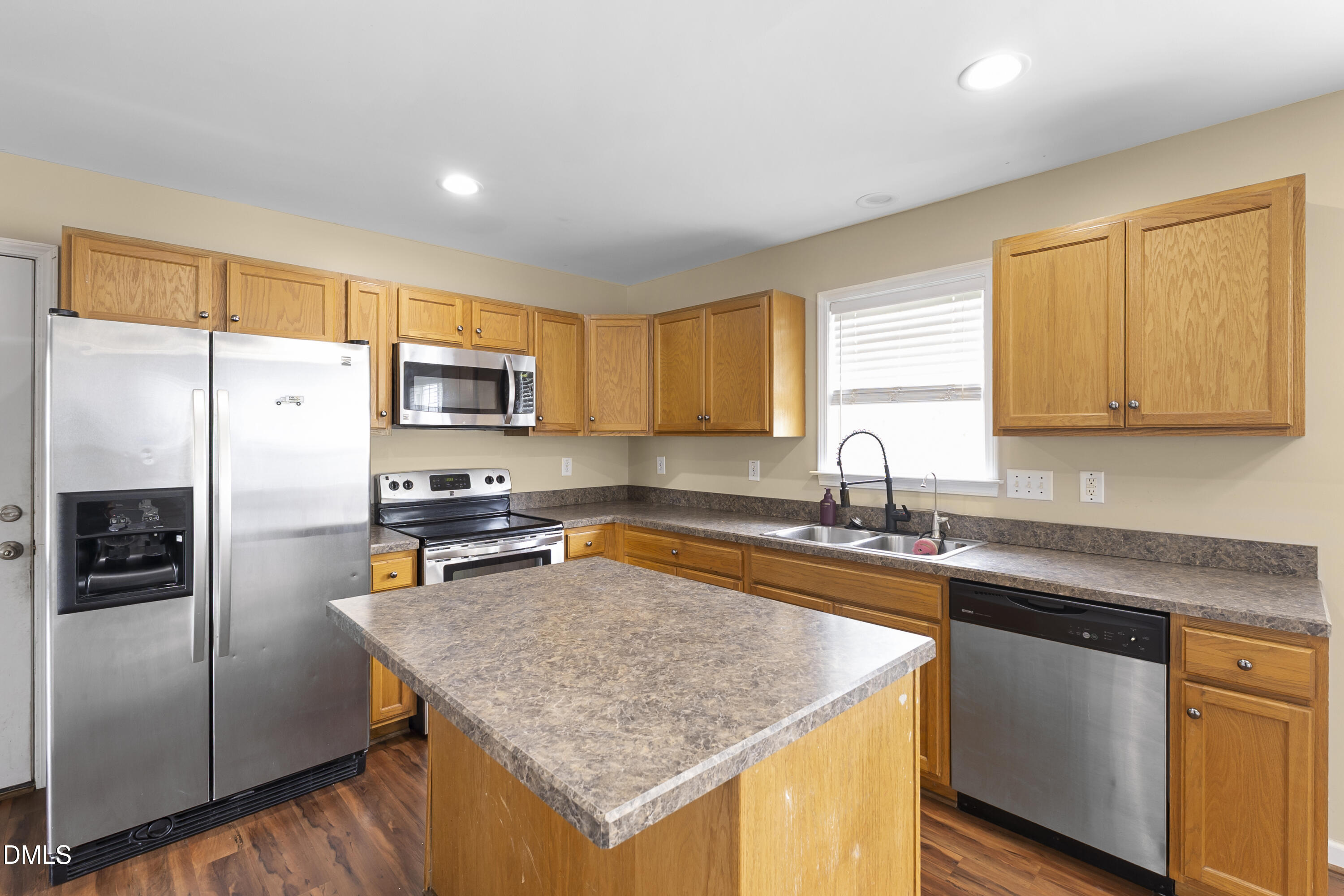 191 Golden Oats Drive Property Photo 15